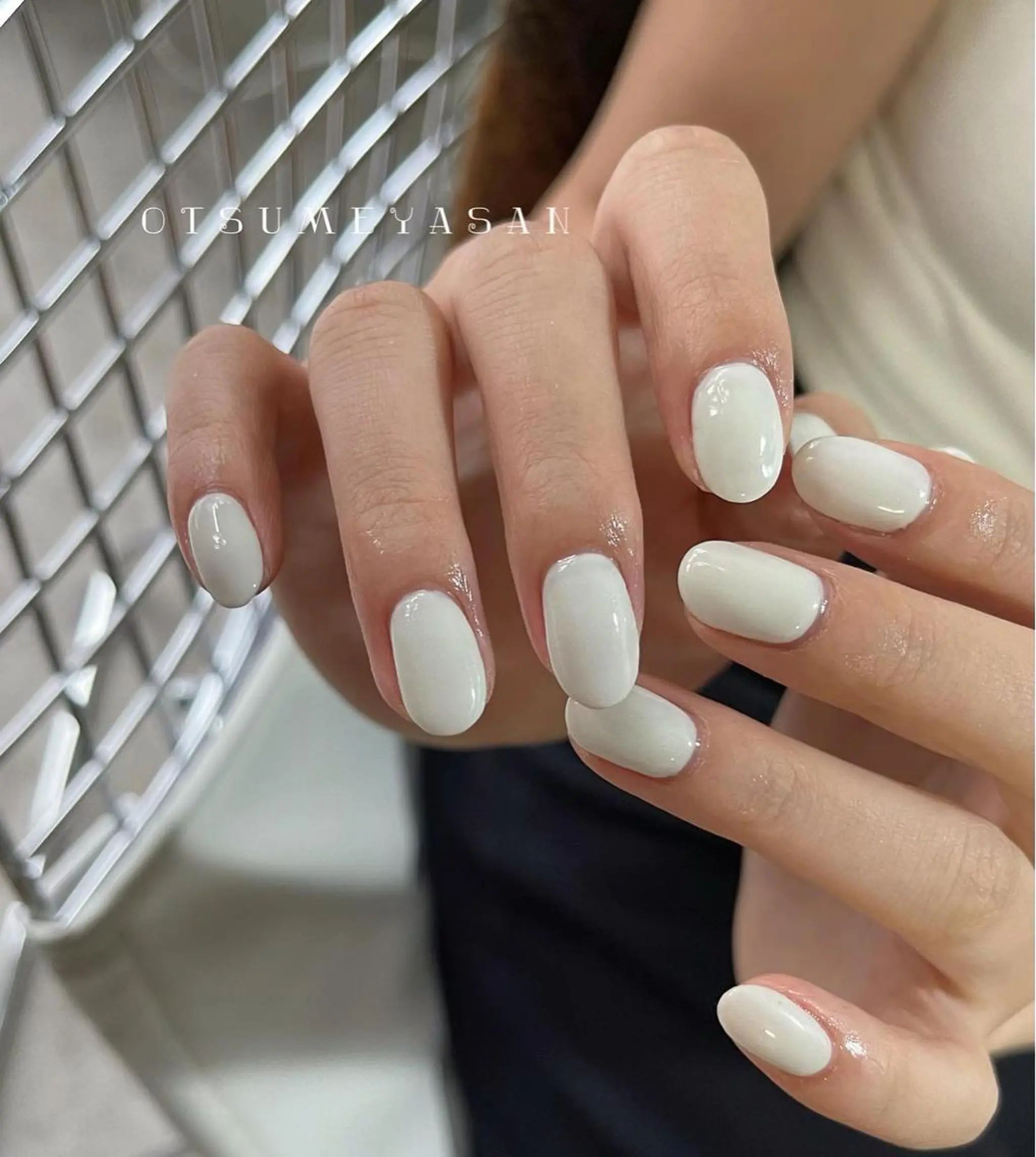 ネイル オーロラネイル フレンチネイル ゴールド グラデーション 韓国ネイル otsumeyasan所属・わたなべ ちかのネイルデザイン