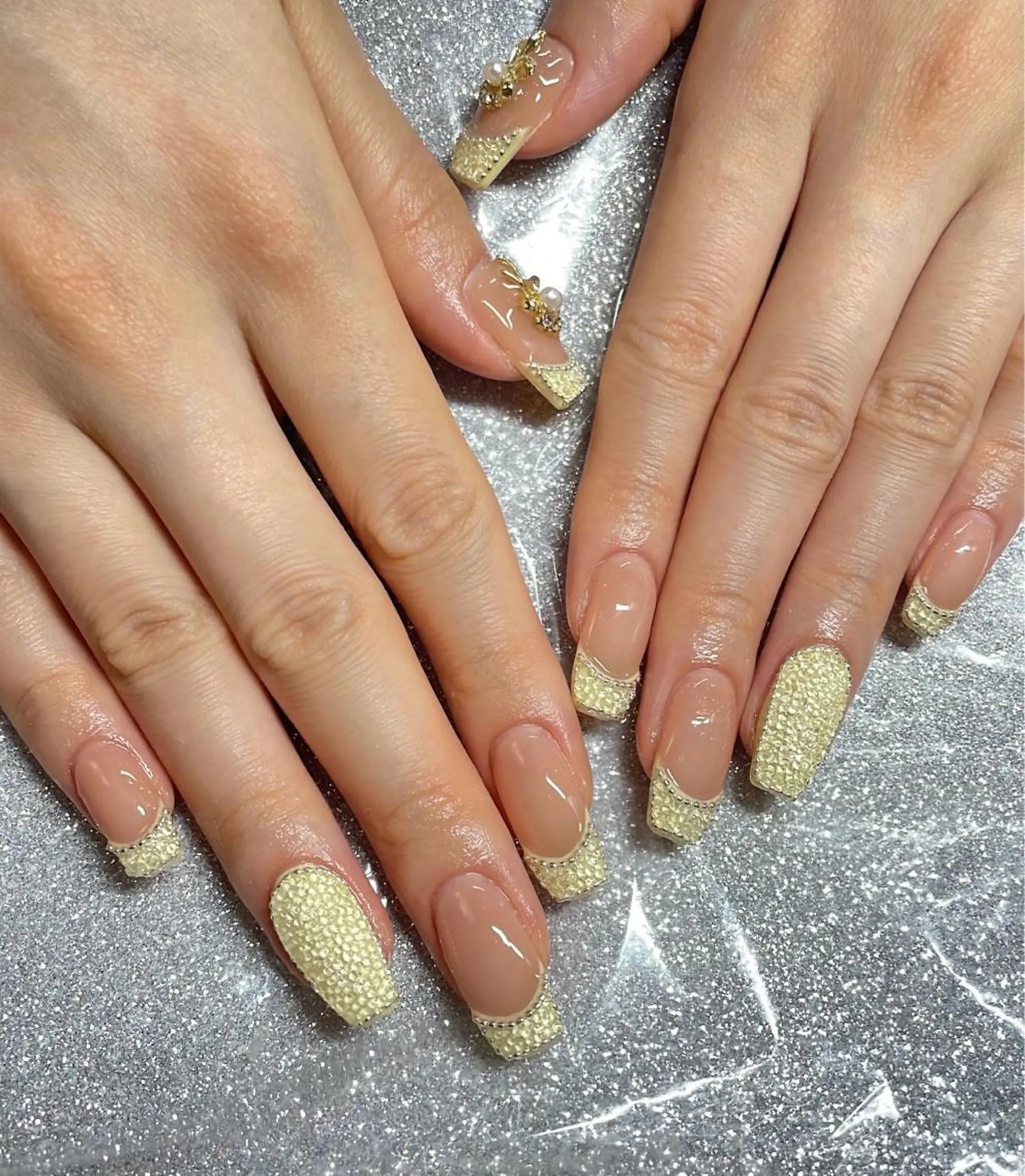 ネイル ハンドネイル VIERU 🌈🎀💖のネイルデザイン