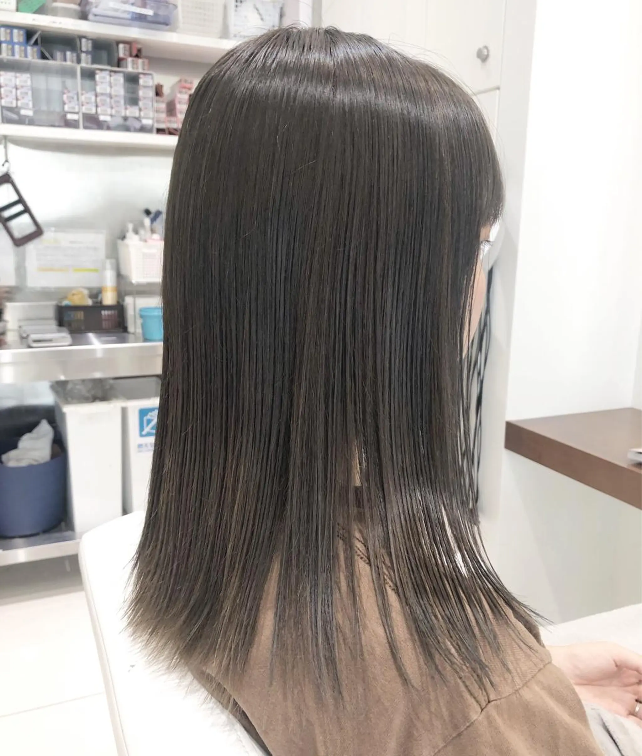 セミロング sano sayakaのヘアスタイル