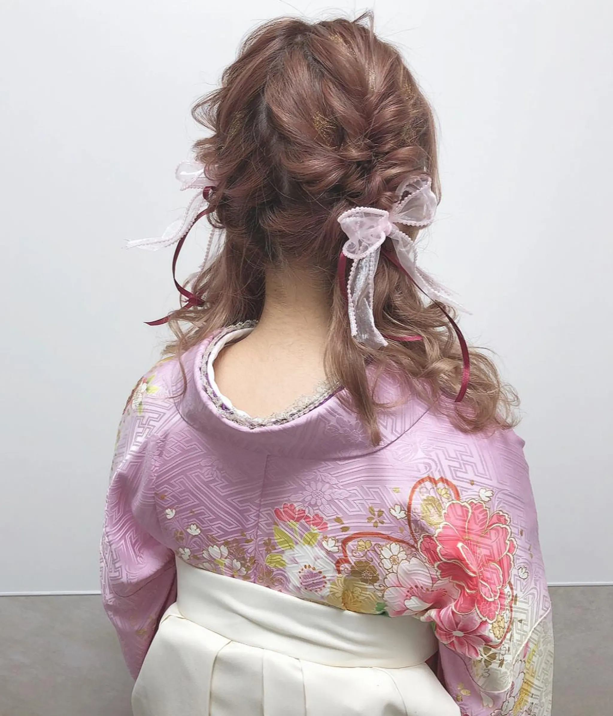 ロング ヘアアレンジ 卒業式のヘアスタイル autre所属・大久保 ひでなりのヘアスタイル