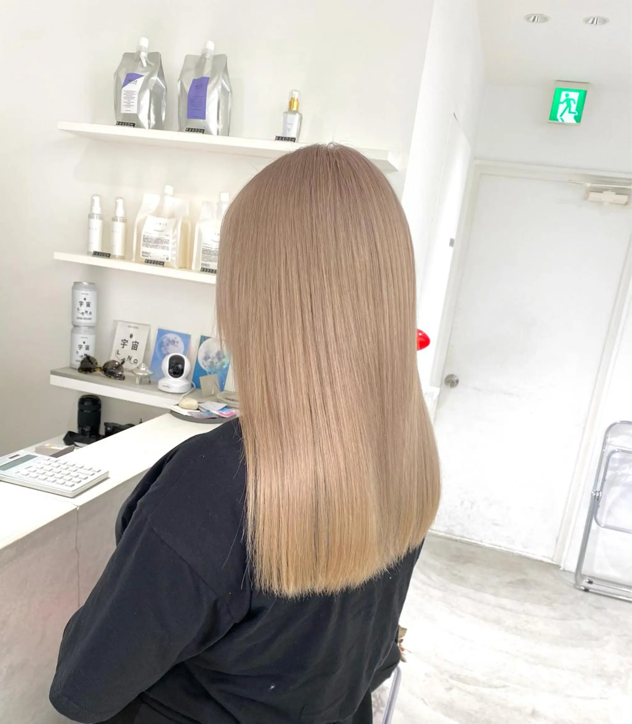 ロング カラー ヘアカラー トリートメント kumon ayu ブリーチ/ハイトーンのヘアスタイル