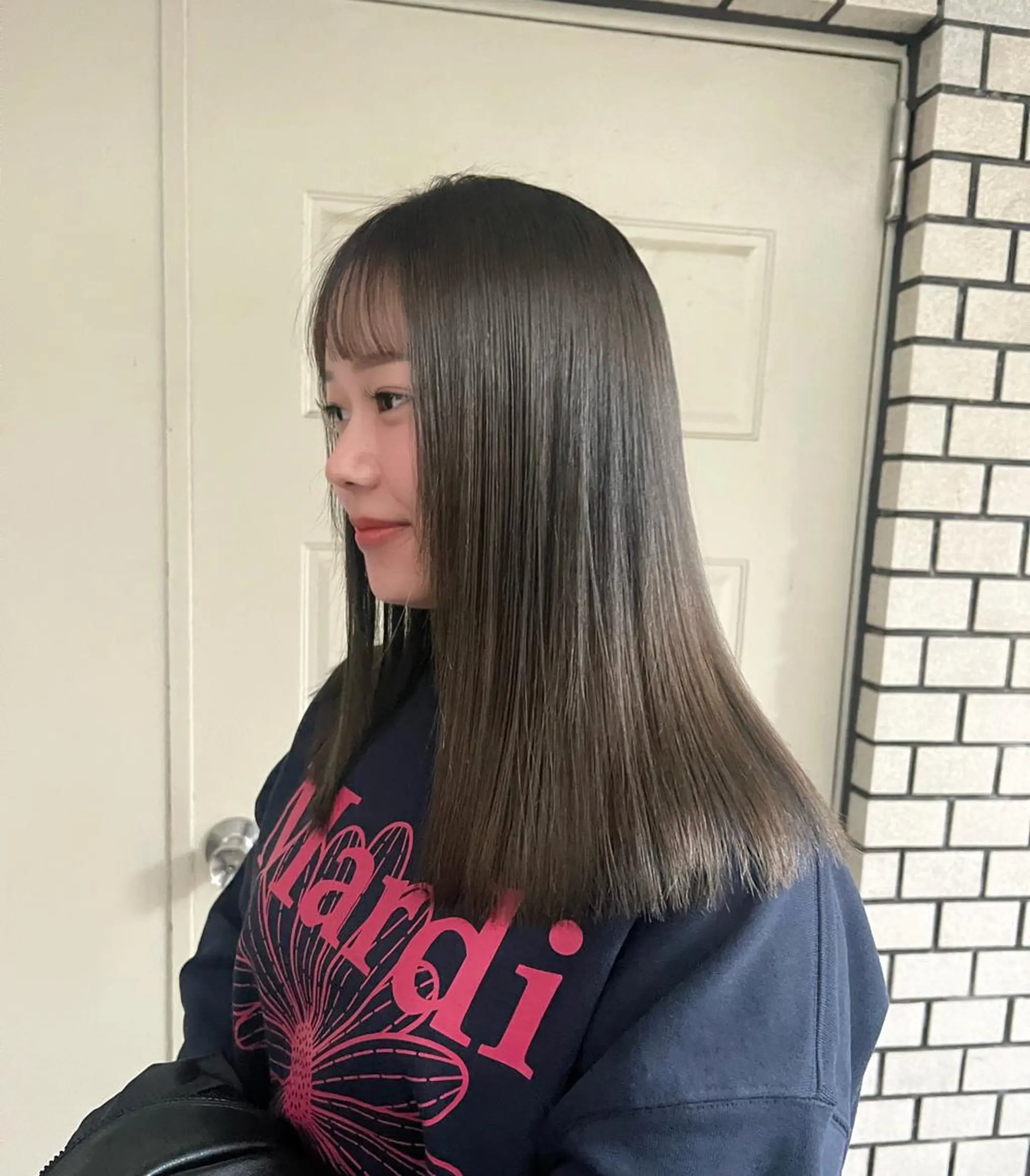 セミロング まろやか透明感カラー ♡MANAのヘアスタイル