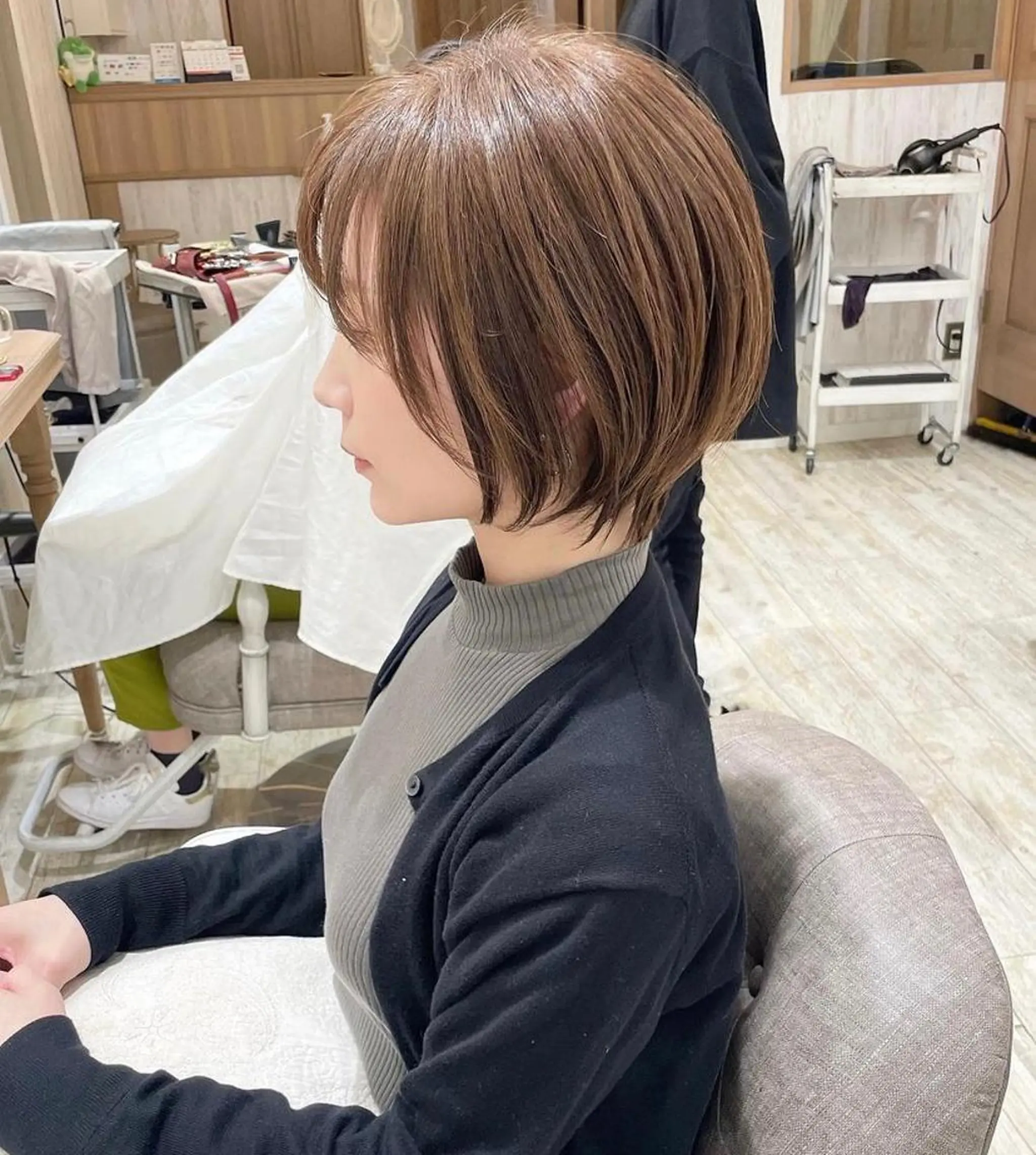 ショート カラー アッシュ おのだ あやなのヘアスタイル