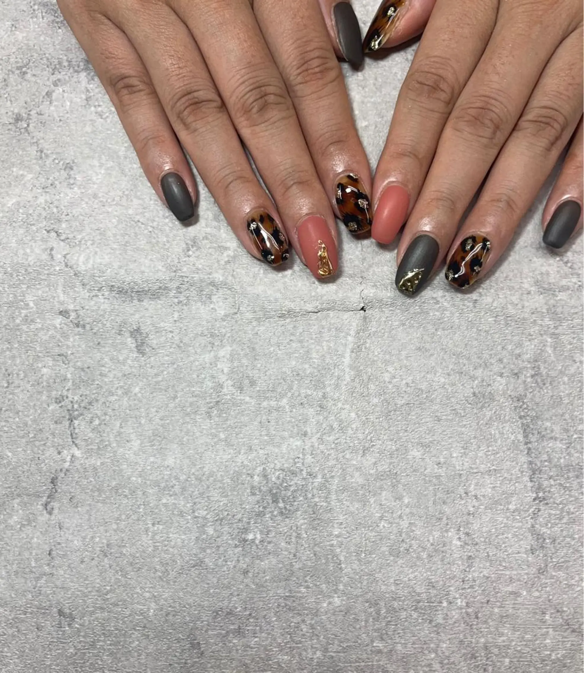 ネイル アニマル柄 ハンドネイル ハンドケア FASTNAIL PLUS 新宿店のネイルデザイン