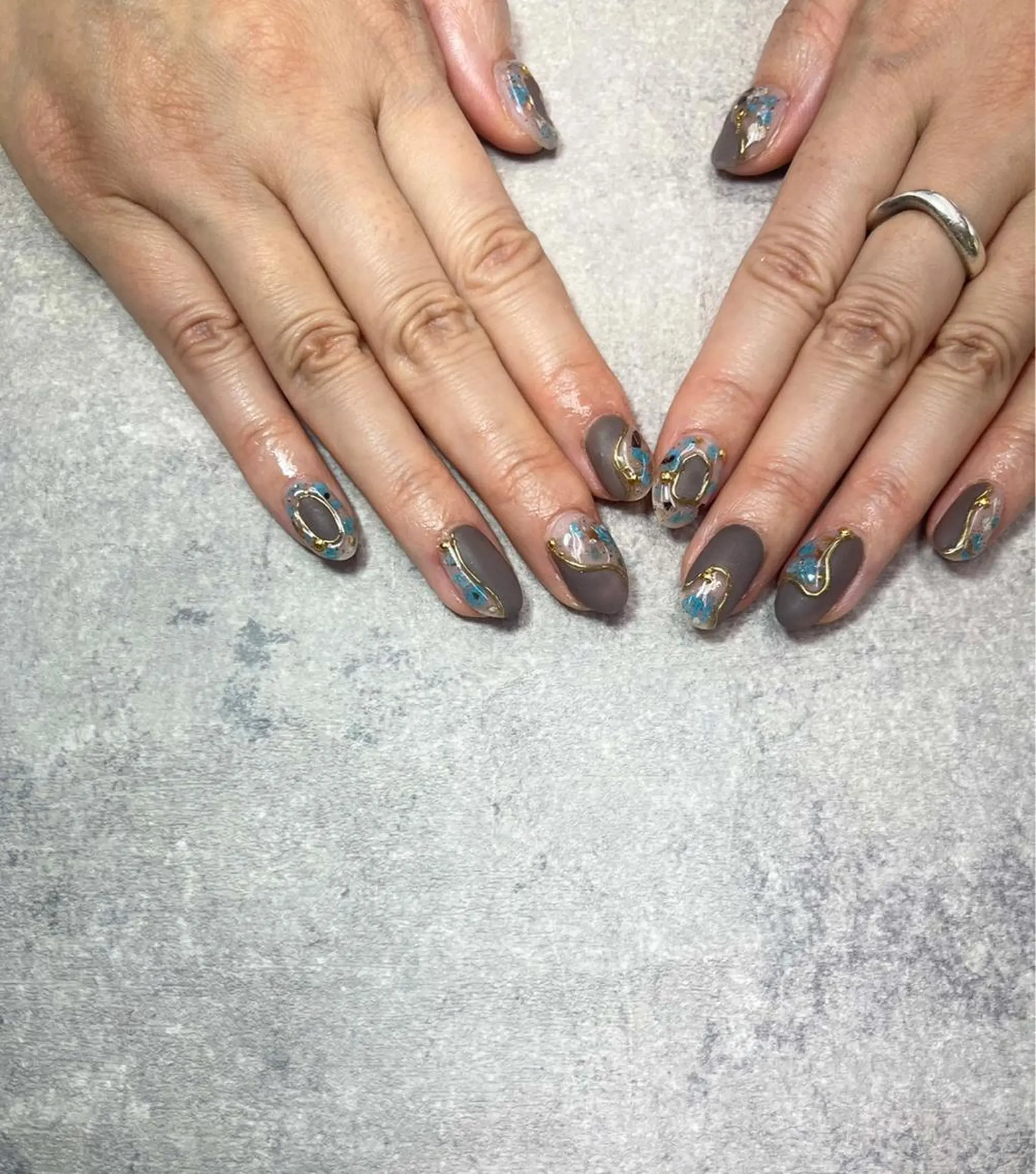 ネイル カジュアル ニュアンスネイル オフィスネイル ぷっくりネイル 春ネイル ハンドネイル ハンドケア FASTNAIL PLUS 新宿店のネイルデザイン