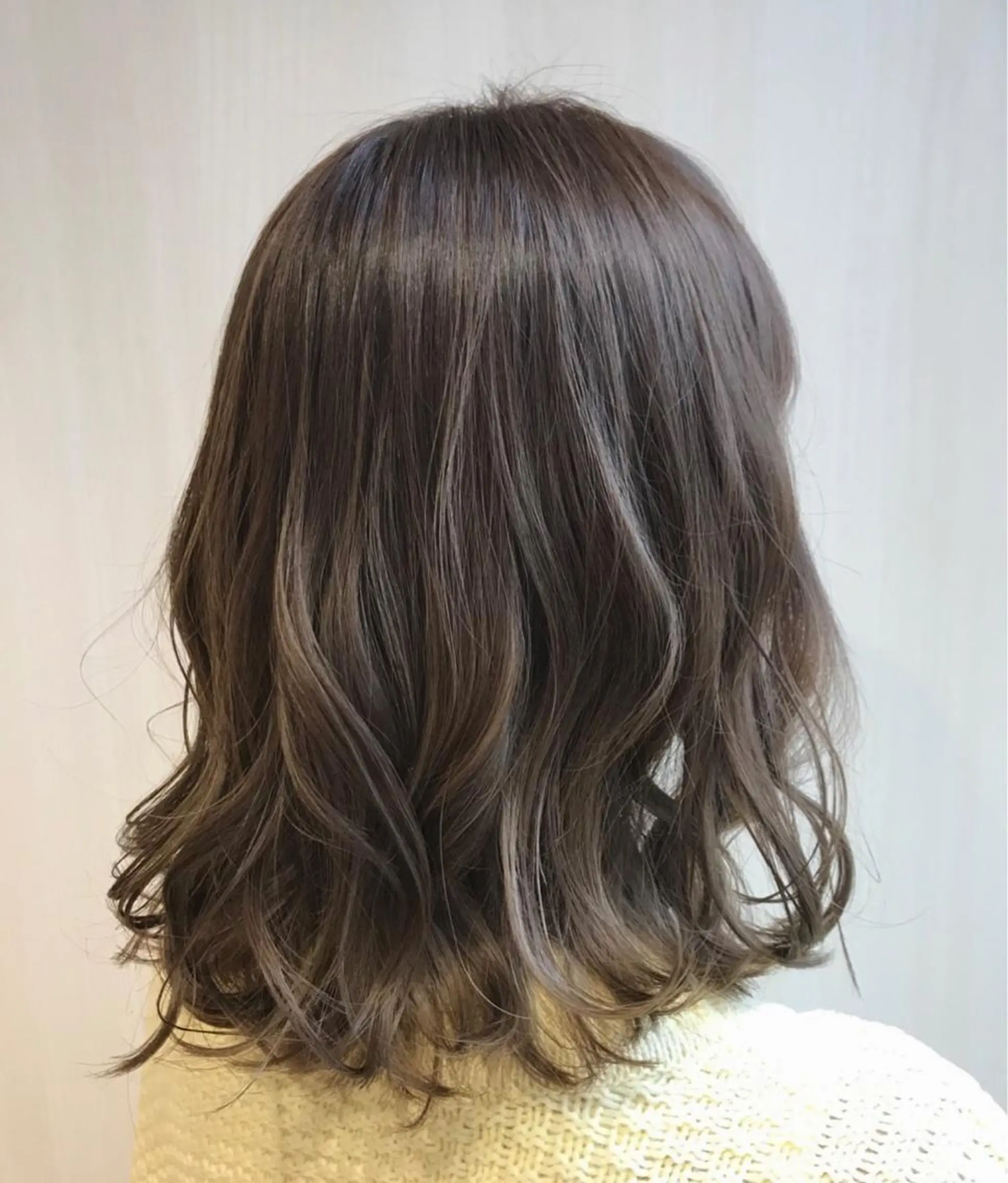 ミディアム カラー 透明感カラー ハイライトカラー ハイライト Optima Hair【オプティマヘアー】所属・松田 類生のヘアスタイル