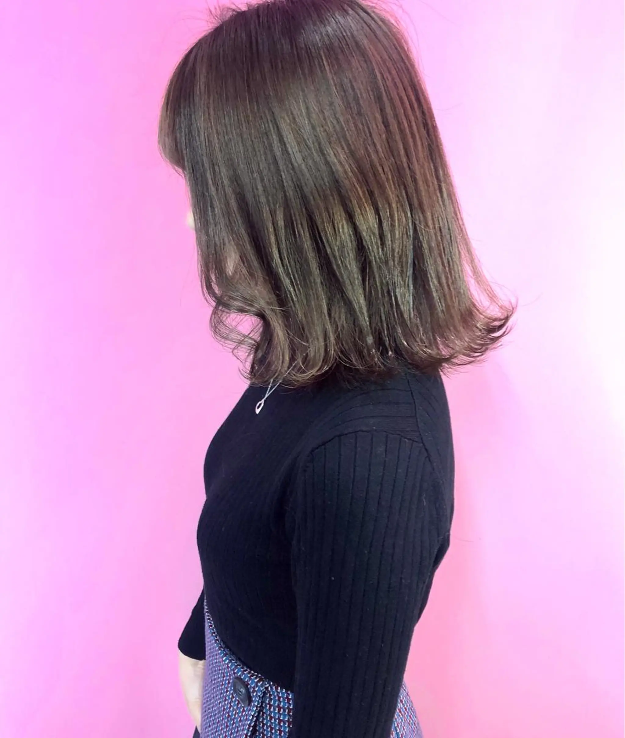 ミディアム カラー グレージュ _WHITE高槻所属・_WHITE高槻店 yusukeのヘアスタイル