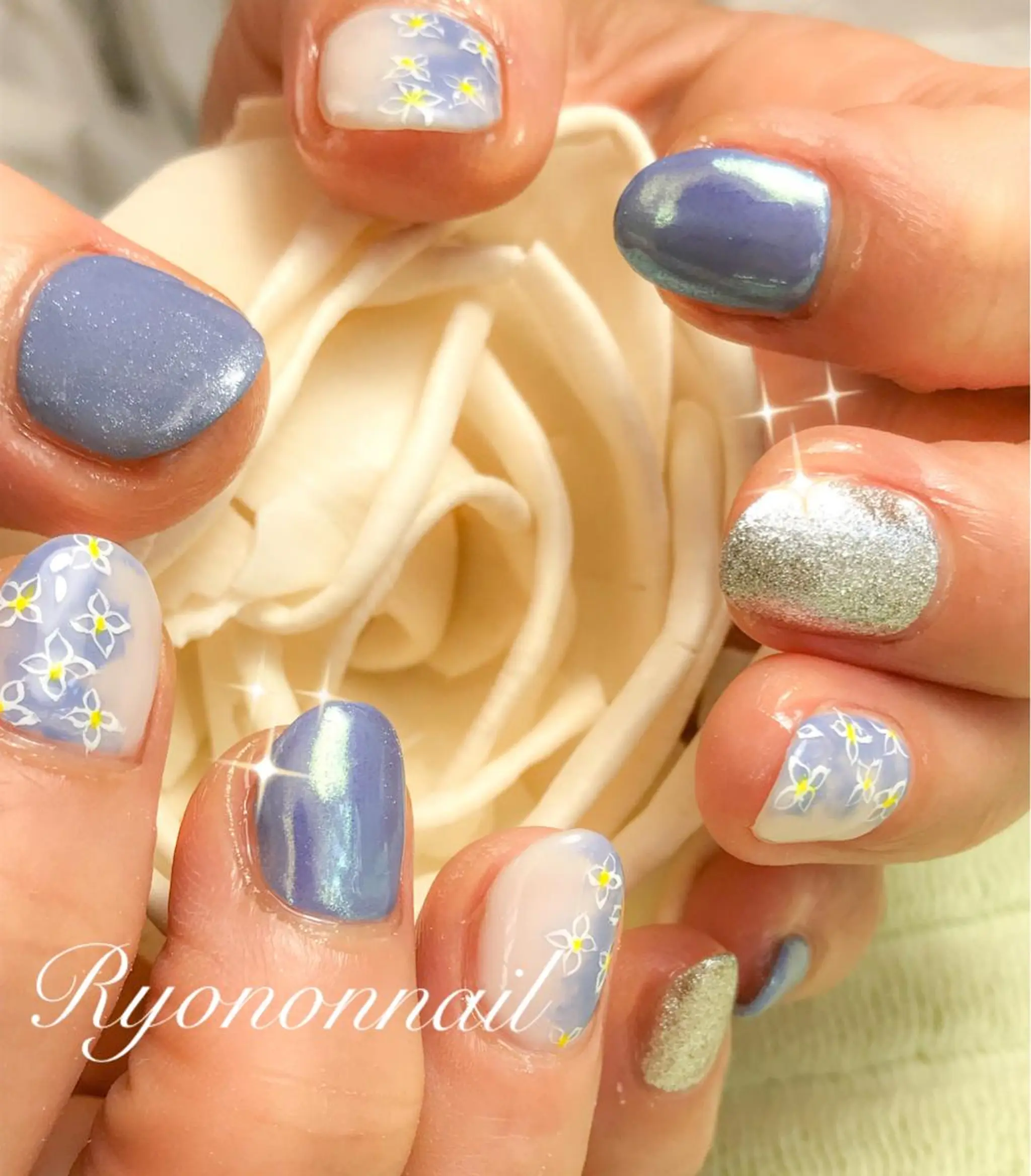 ネイル オーロラネイル Ryononnail(リョノンネイル)所属・Ryononnail 上谷典子のネイルデザイン