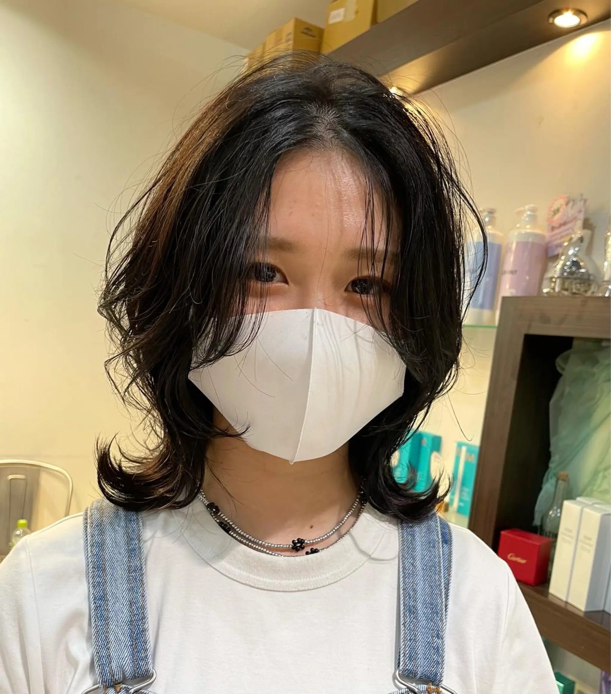 ミディアム カラー レイヤーカット ウルフカット ウルフレイヤー メンズ指名no'1 佐藤　亘のヘアスタイル