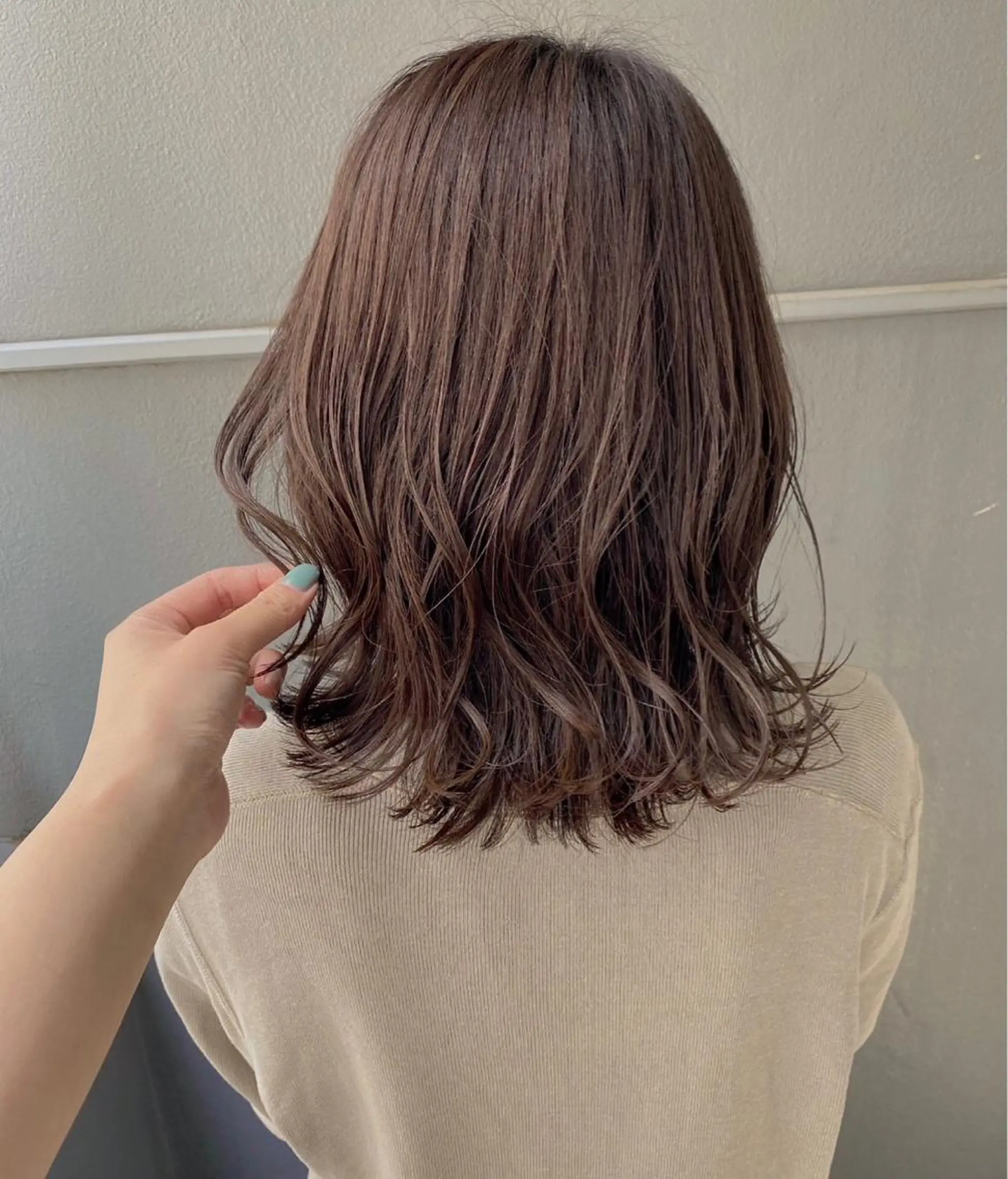 セミロング カラー ヘアアレンジ カット 中村 彩乃のヘアスタイル