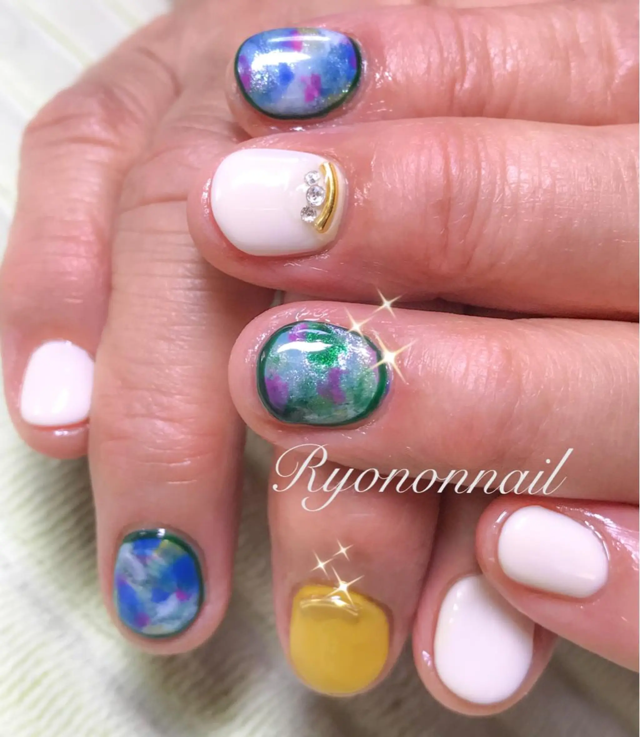 ネイル Ryononnail(リョノンネイル)所属・Ryononnail 上谷典子のネイルデザイン