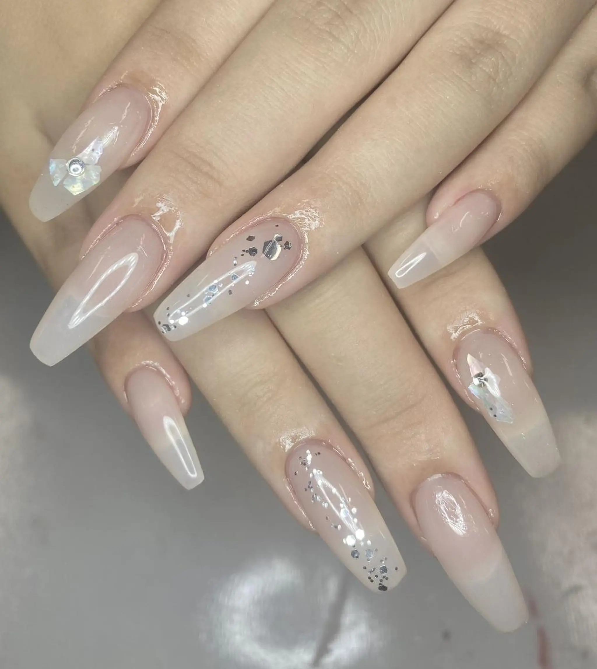 ネイル 長さ出し ネイルチップ Queens マオのネイルデザイン