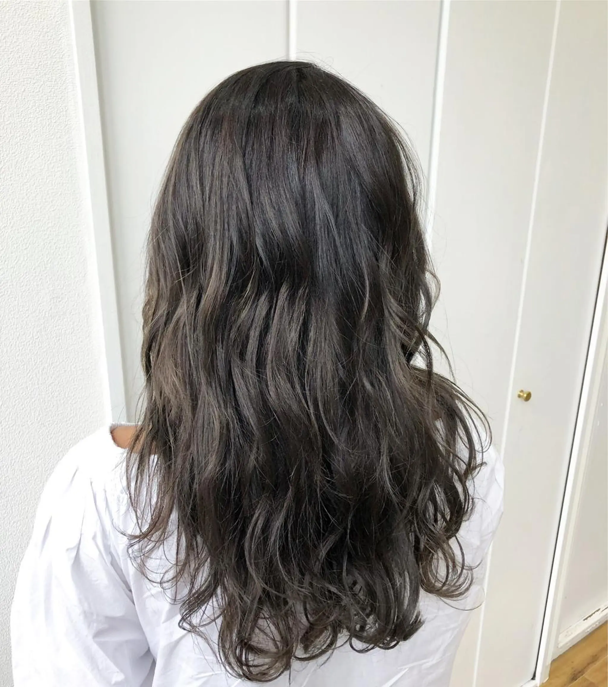 セミロング カラー ヘアアレンジ グレージュ カット ヘアカラー トリートメント Le/a谷町 野上幹太のヘアスタイル