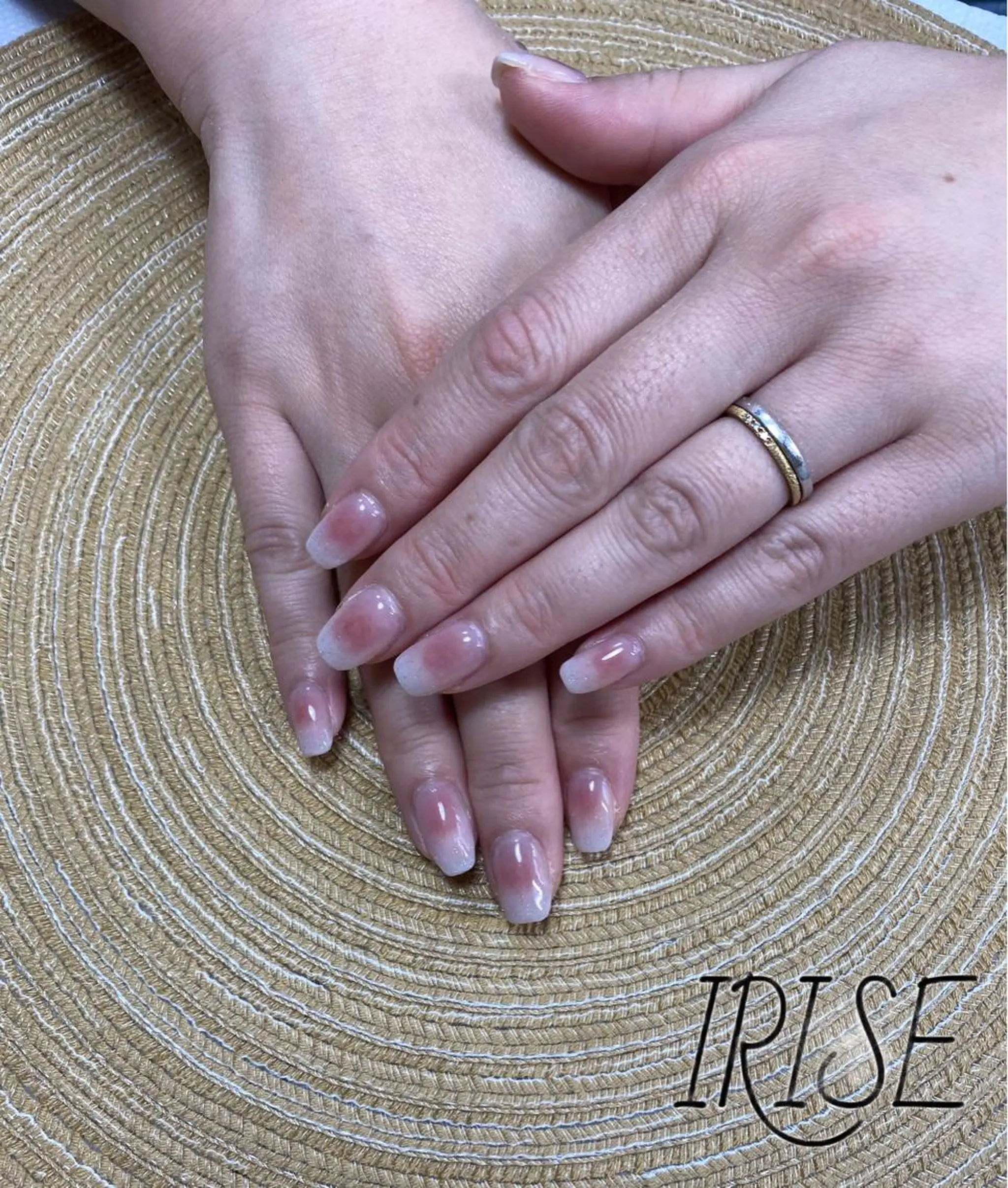 ネイル チークネイル 持ち込み salon de   irise所属・salon de iriseのマツエク・マツパデザイン