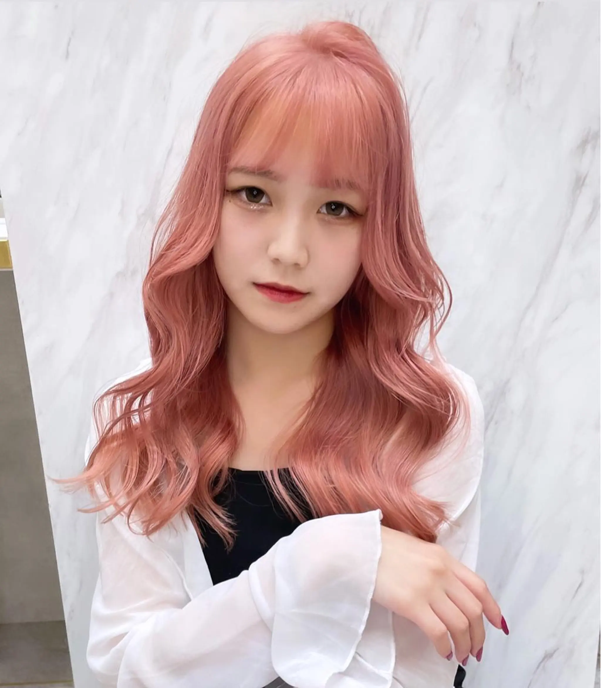 カラー rina／ベージュ ワンホン/韓国ヘアのヘアスタイル