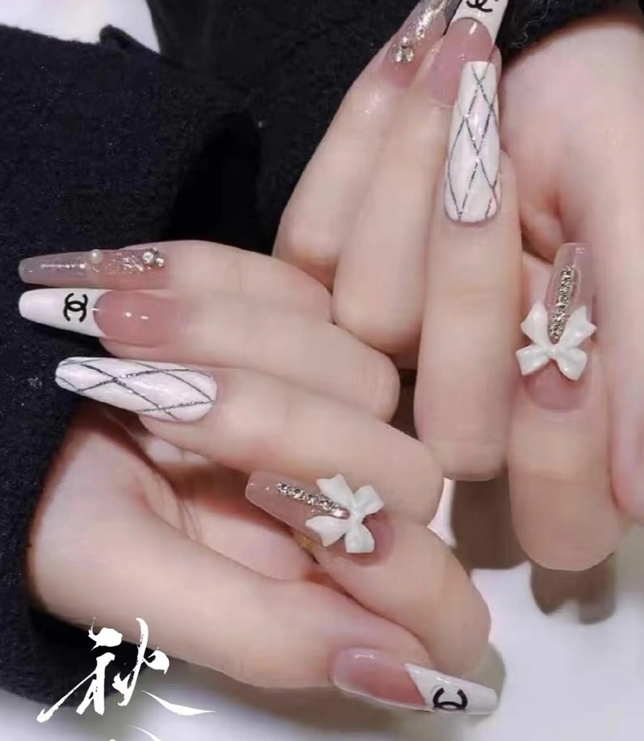 ネイル ハンドネイル lucky シュウのネイルデザイン