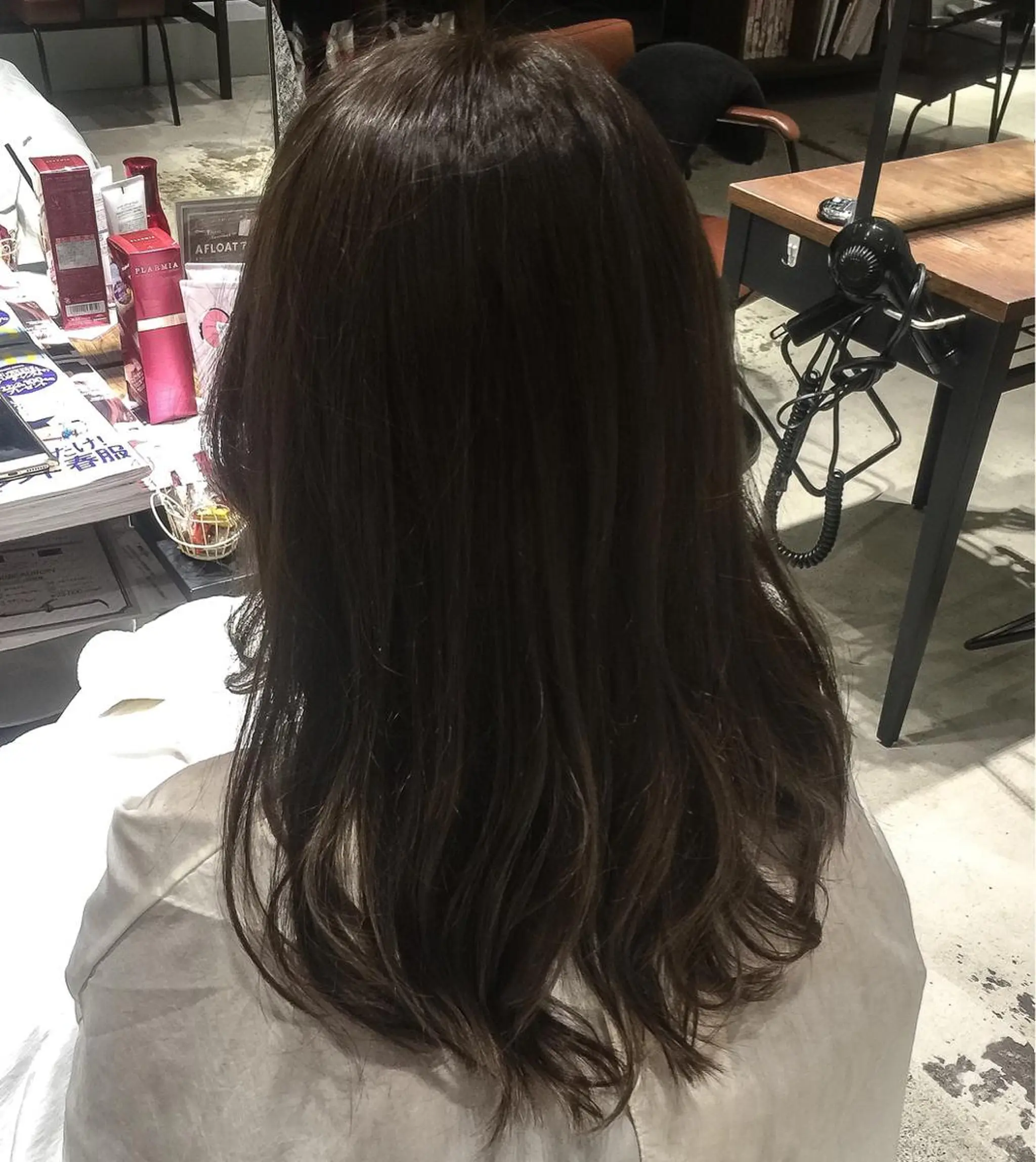 ミディアム セミロング ロング カラー バレイヤージュ ハイライトカラー ハイライト レイヤーカット seed hair 豊岡店所属・藤井 翔汰のヘアスタイル