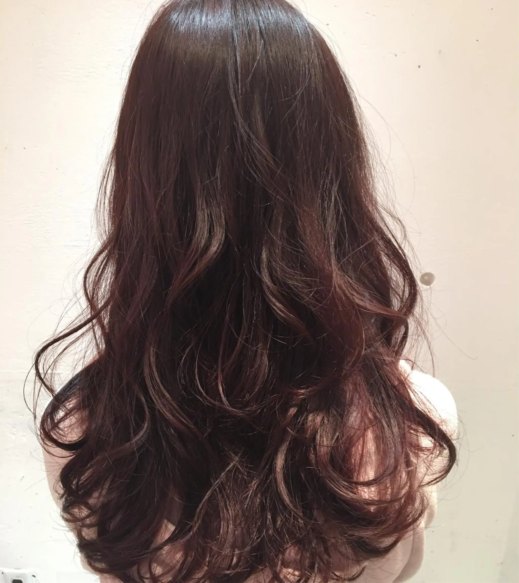 ロング カラー THE DAY所属・AKI HASHIMOTOのヘアスタイル