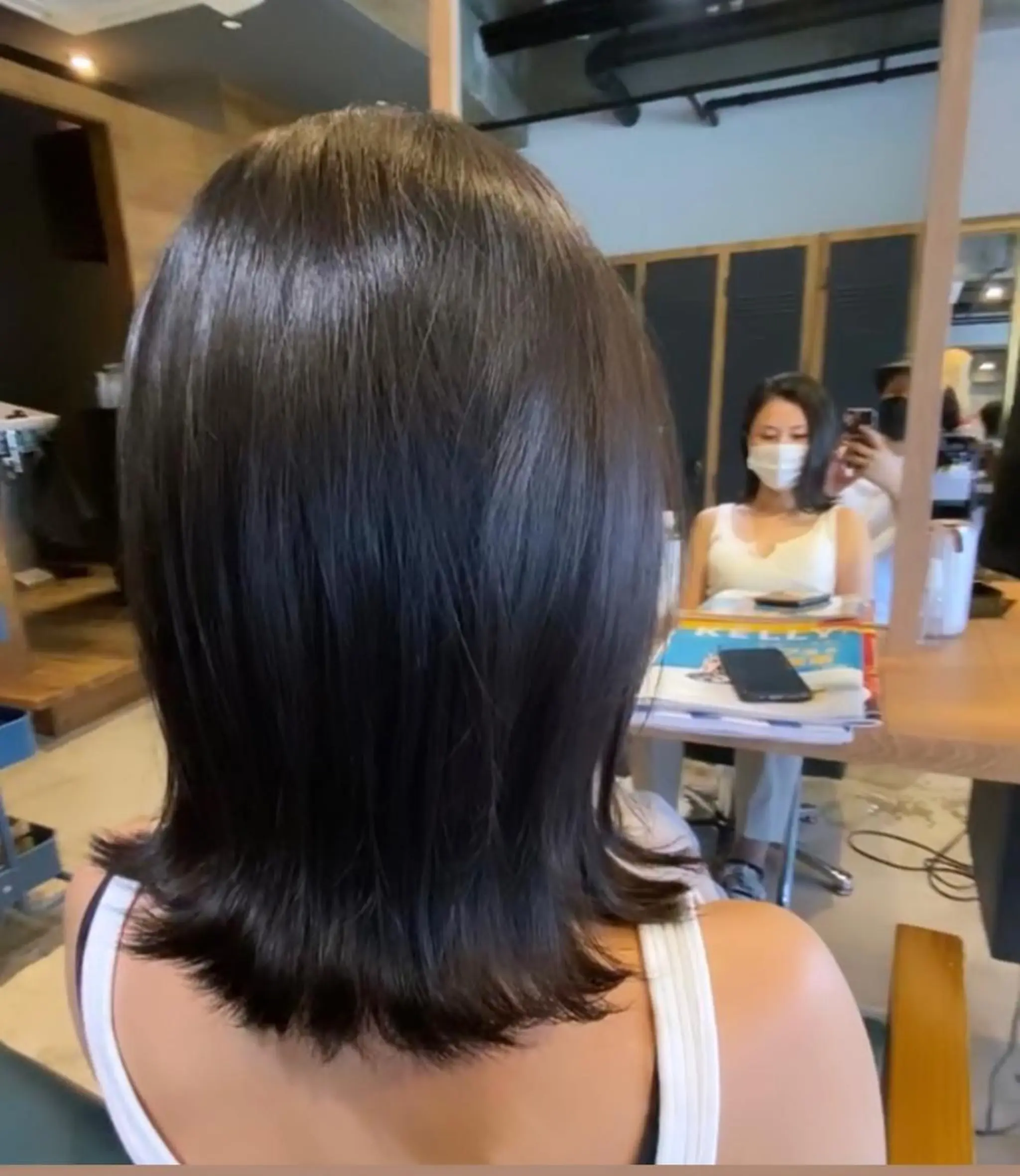 ミディアム 外ハネヘア カット トリートメント glowm by affect所属・glowm店長 加藤翔太のヘアスタイル