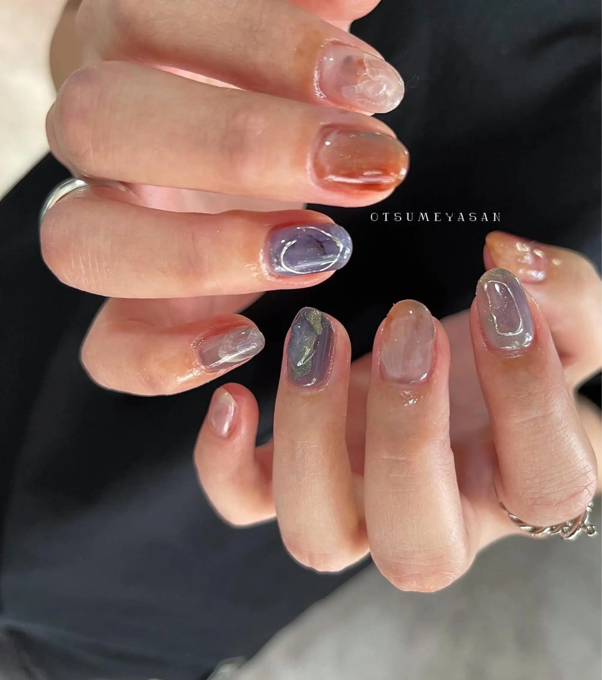 ネイル オーロラネイル ブルー ゴールド 韓国ネイル ラメ(グリッター) otsumeyasan所属・わたなべ ちかのネイルデザイン