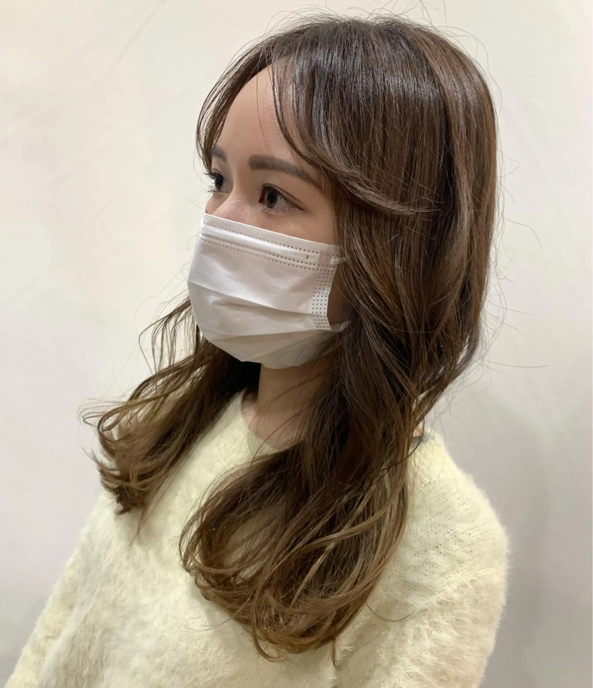 ロング 顔周りカット 傷ませない縮毛矯正／ 吉岡 美江のヘアスタイル