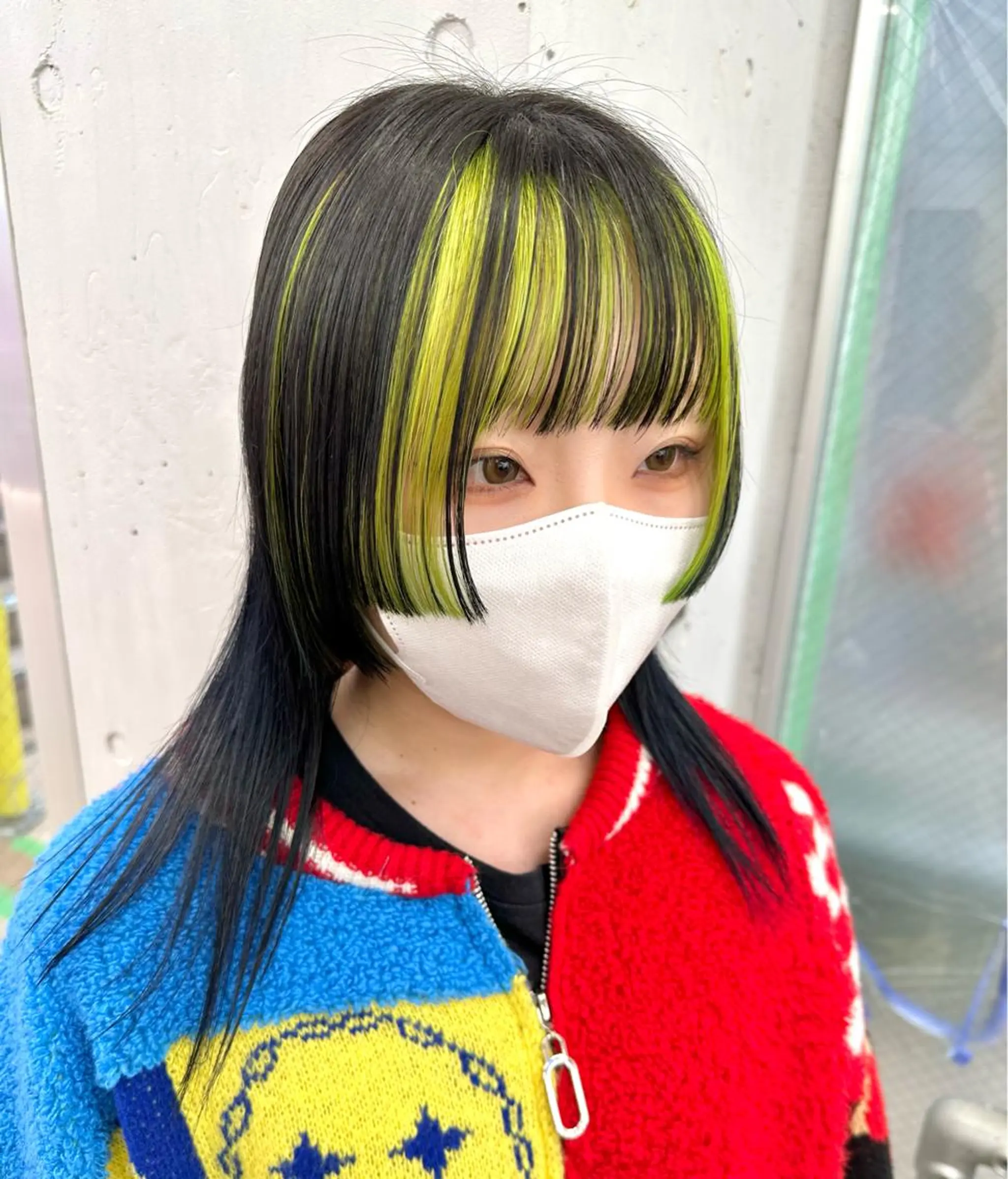 セミロング カラー パーマ ヘアアレンジ メンズ 抜きっぱなしブロンド ササキカズマのヘアスタイル