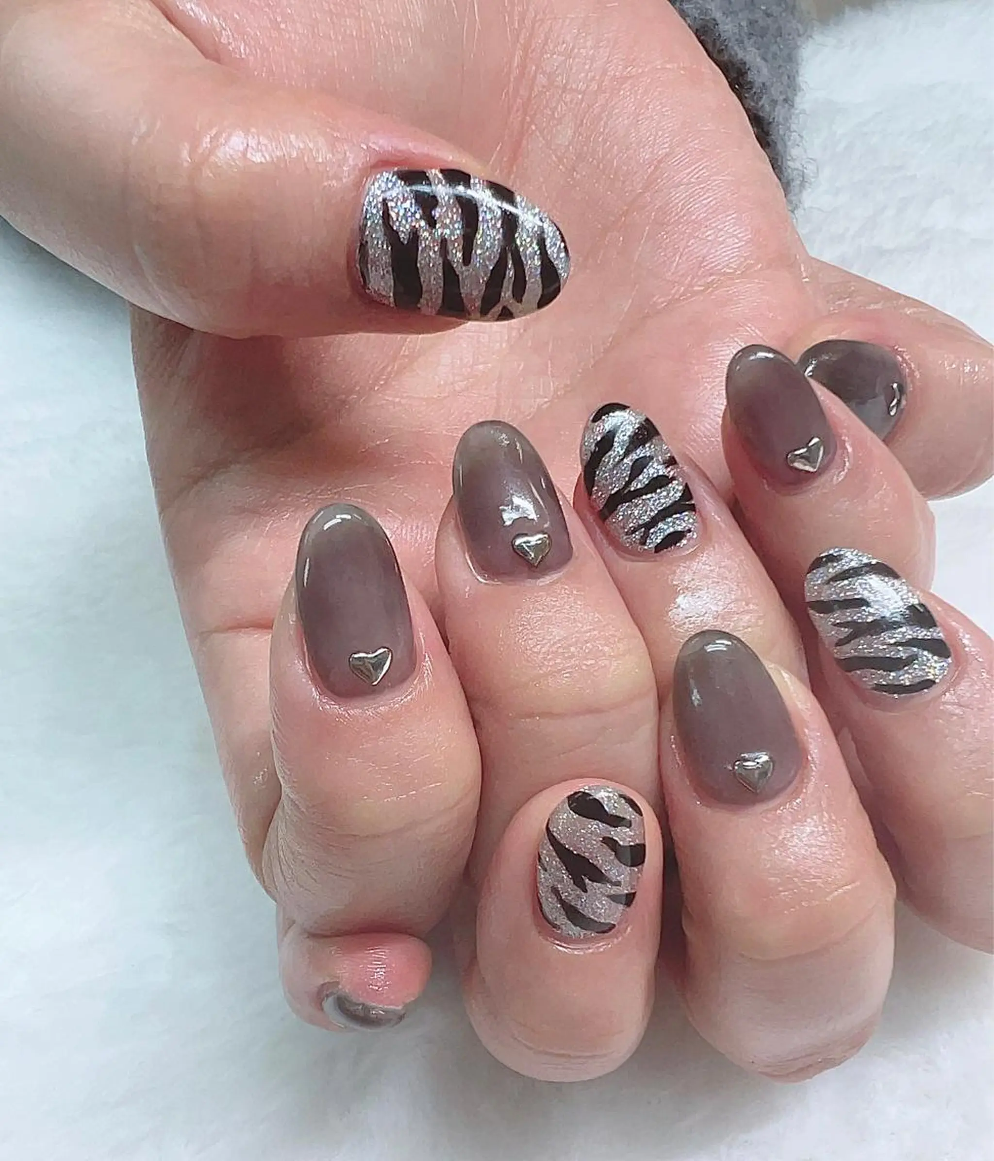 ネイル Zir nail 津田沼店所属・☁️ ゆい 🧸💛のネイルデザイン