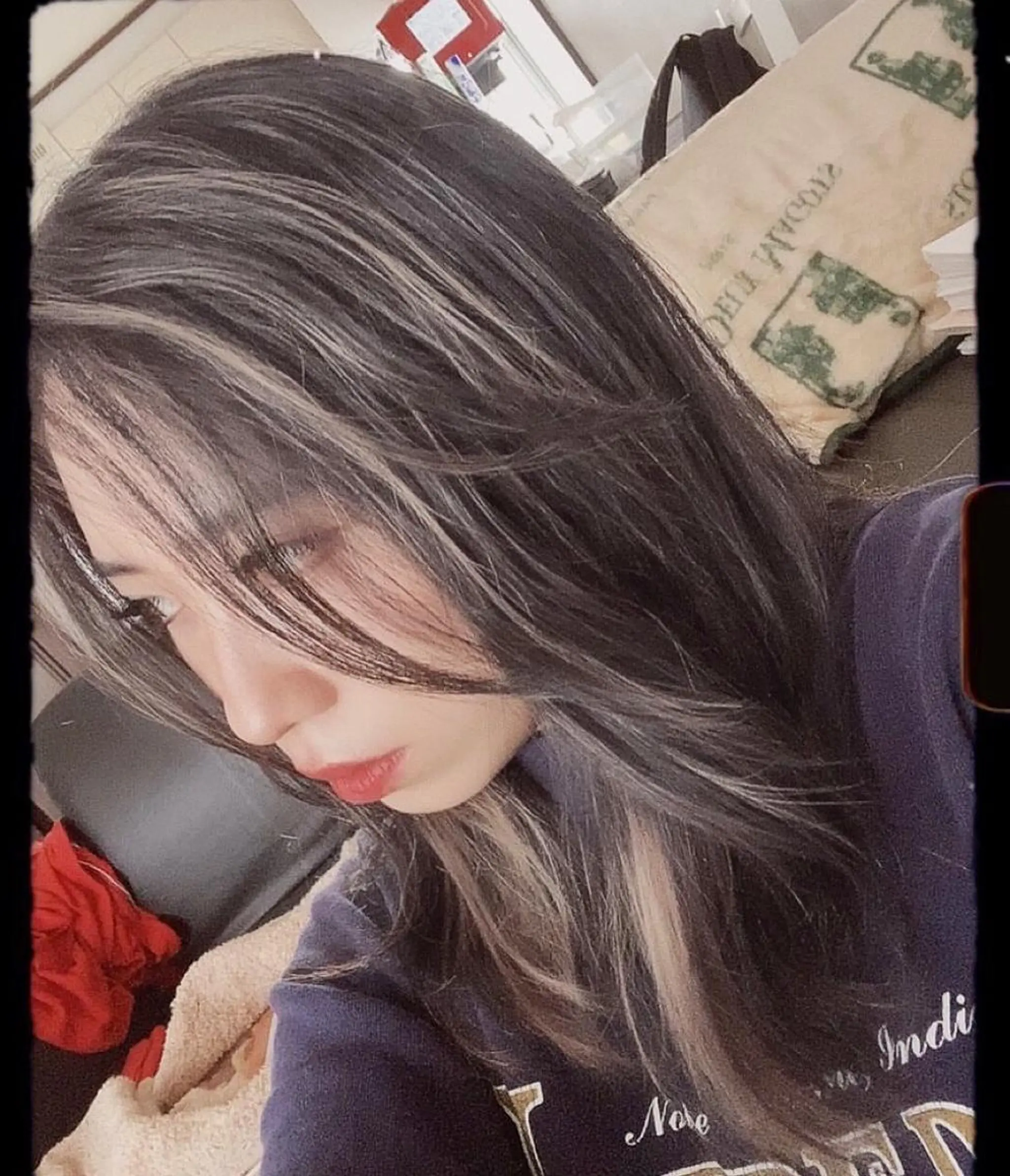 セミロング カット ヘアカラー トリートメント ::: gally :::のヘアスタイル