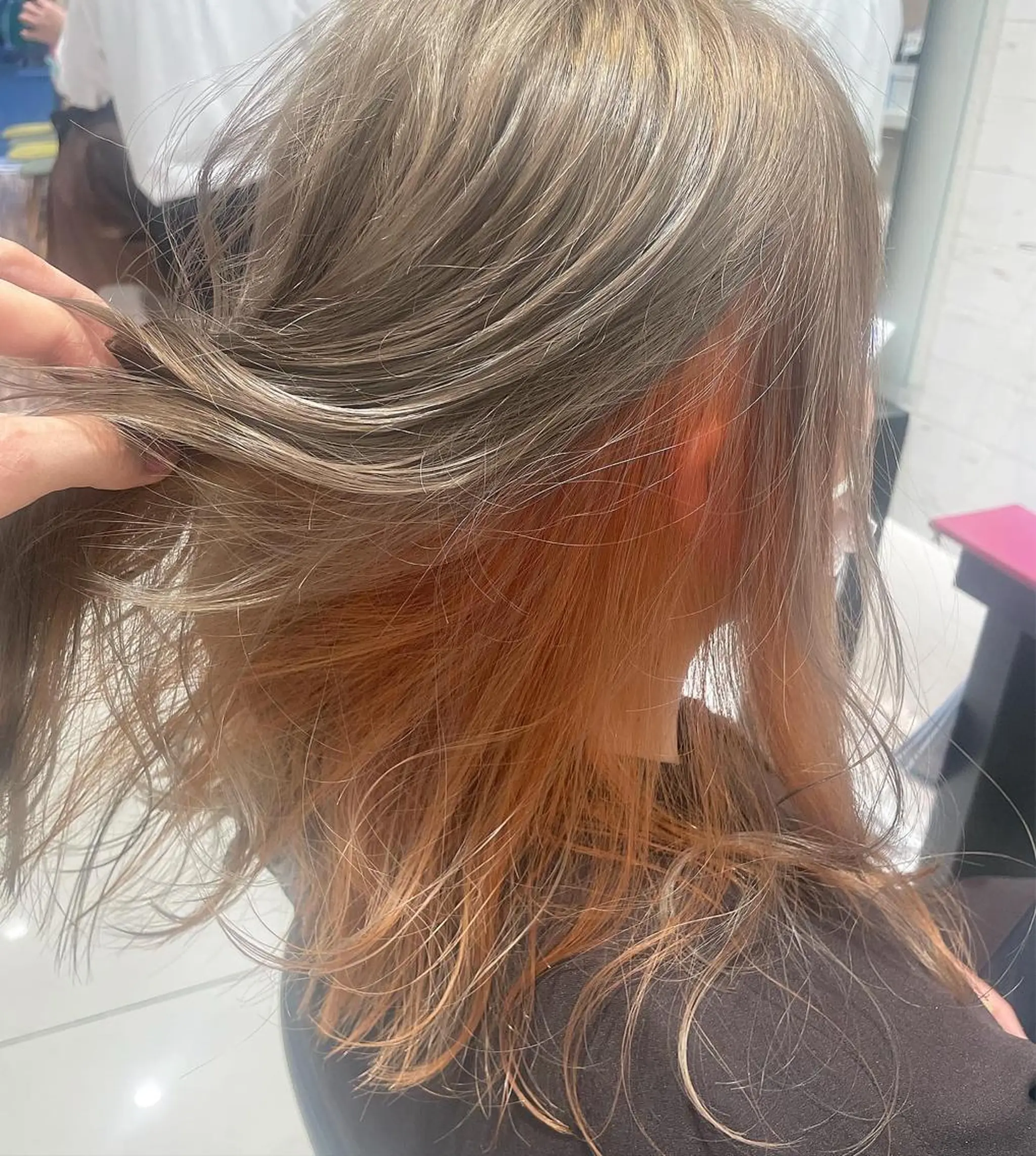 セミロング ヘアカラー EARTH 山﨑龍馬のヘアスタイル