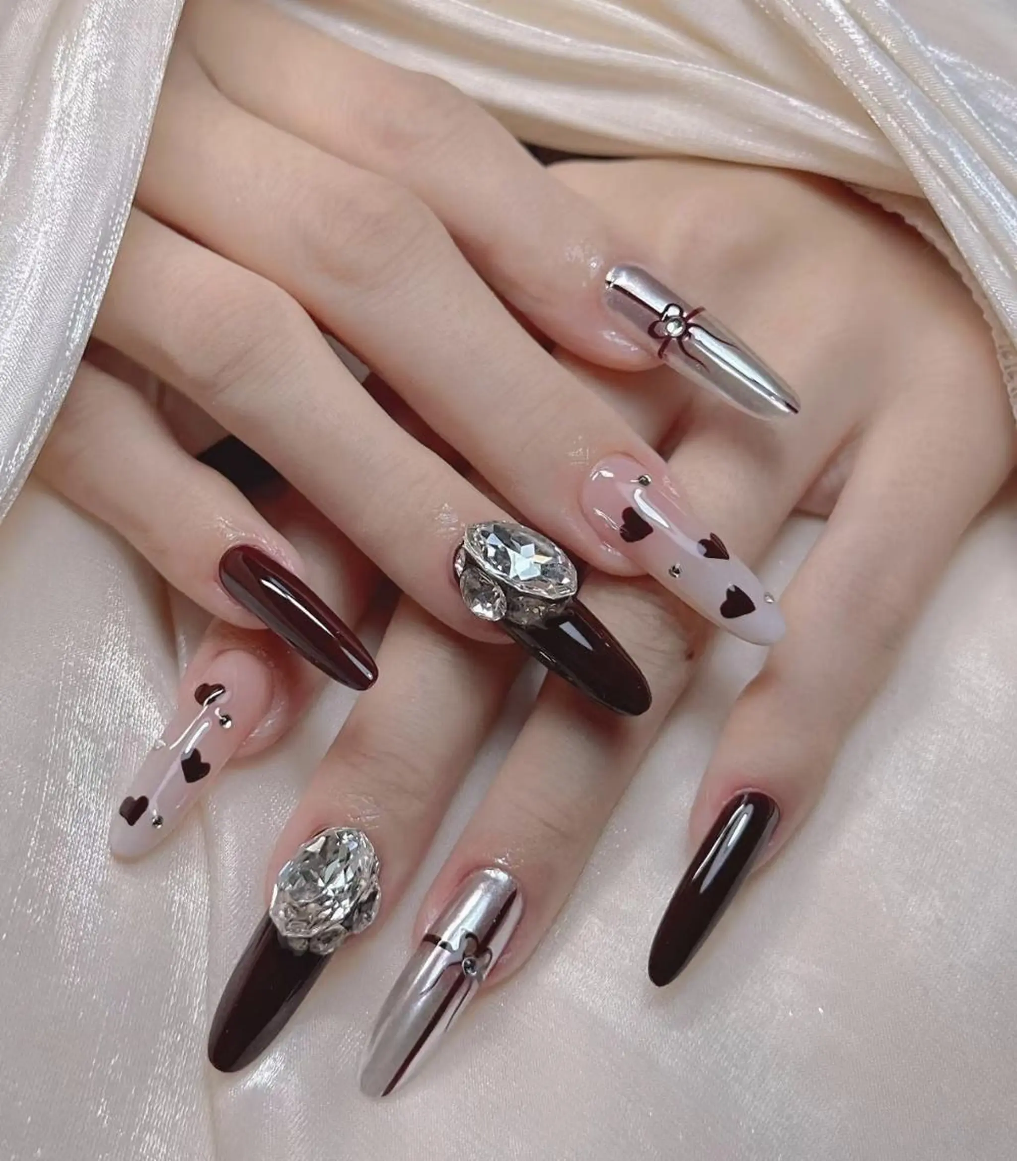 ネイル ハンドネイル ハンドケア 🍑 momo_nailのネイルデザイン