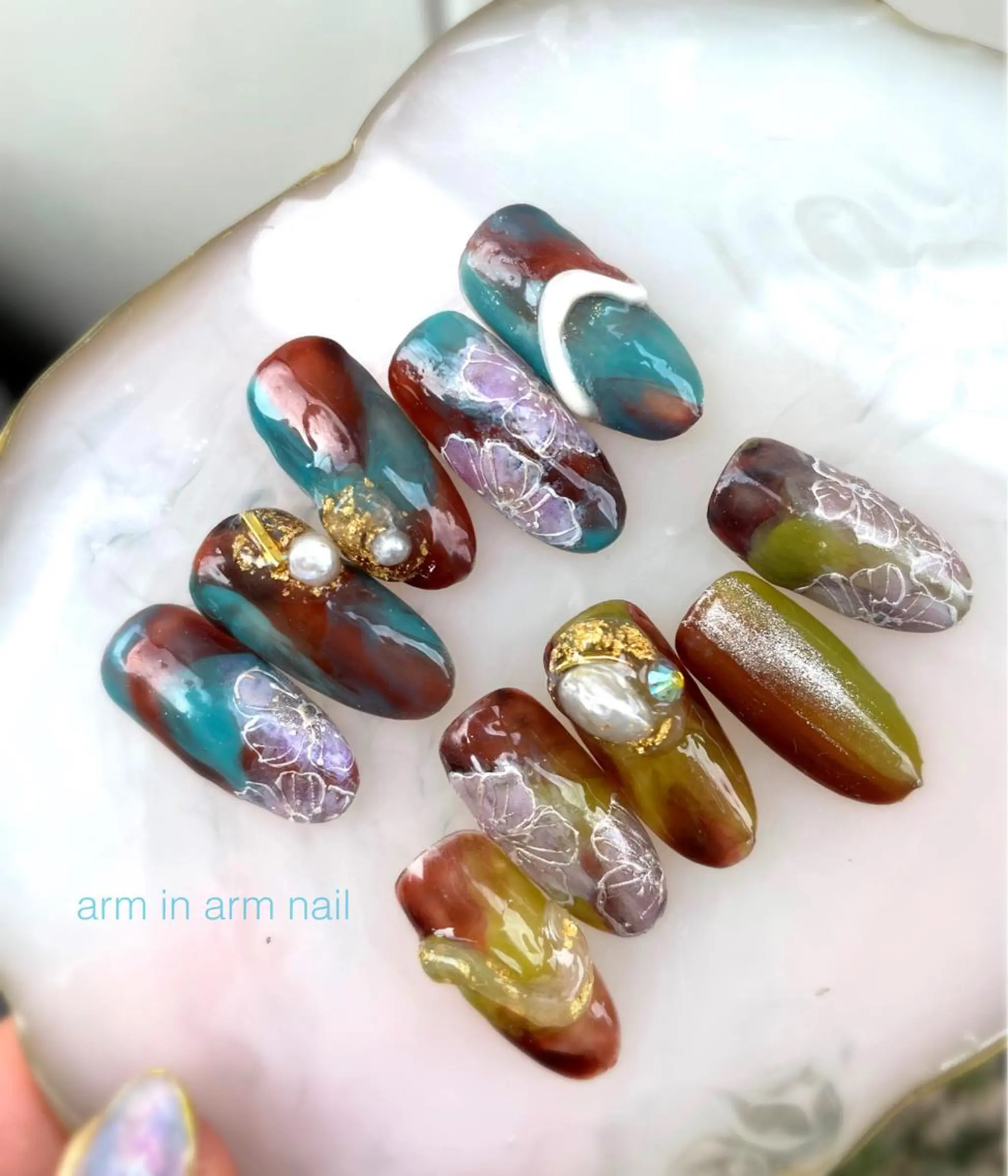 ネイル arm in arm ︎✿Yamamotoのマツエク・マツパデザイン