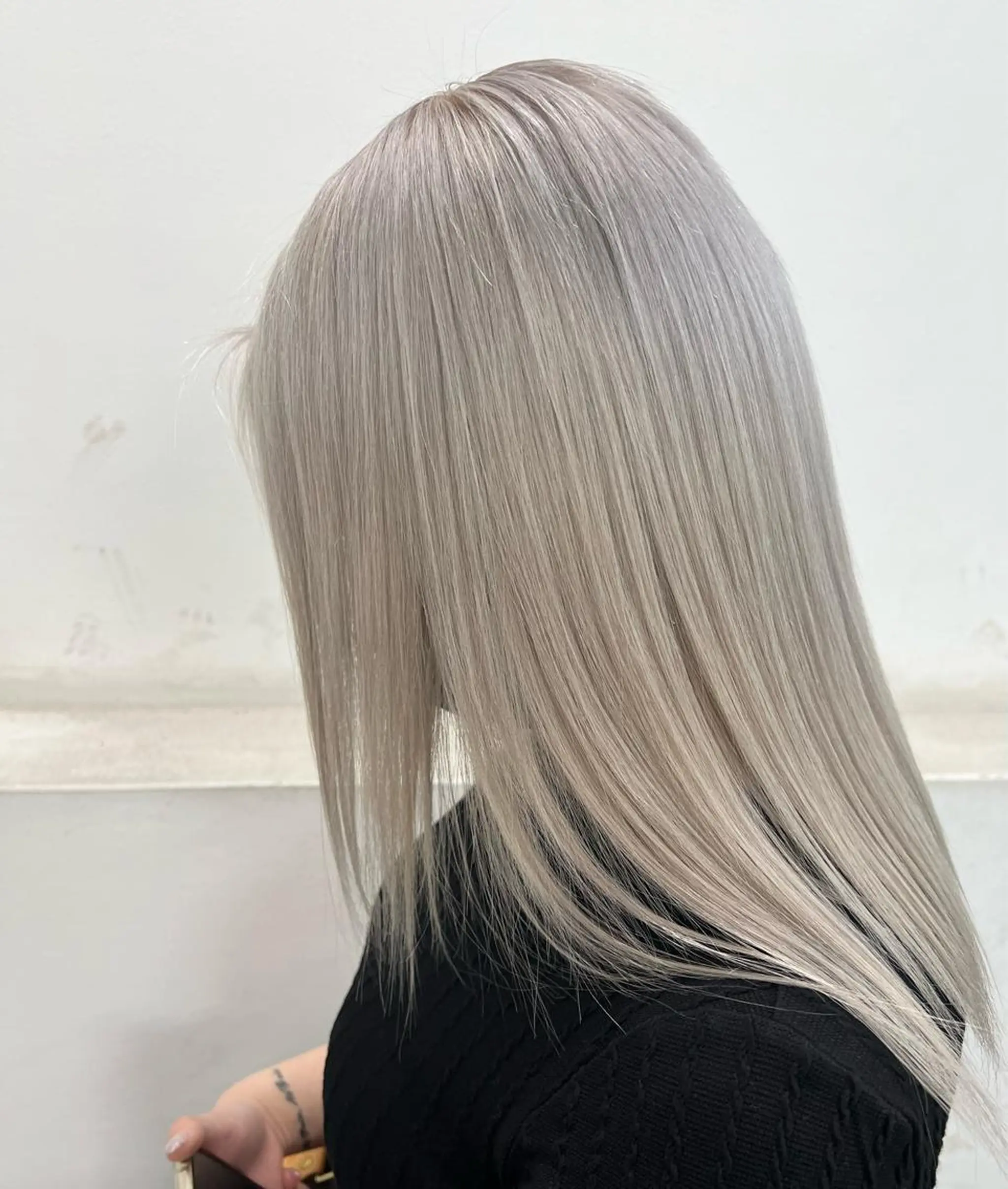 ミディアム カラー mimiiy梅田 中崎町ハイトーンのヘアスタイル