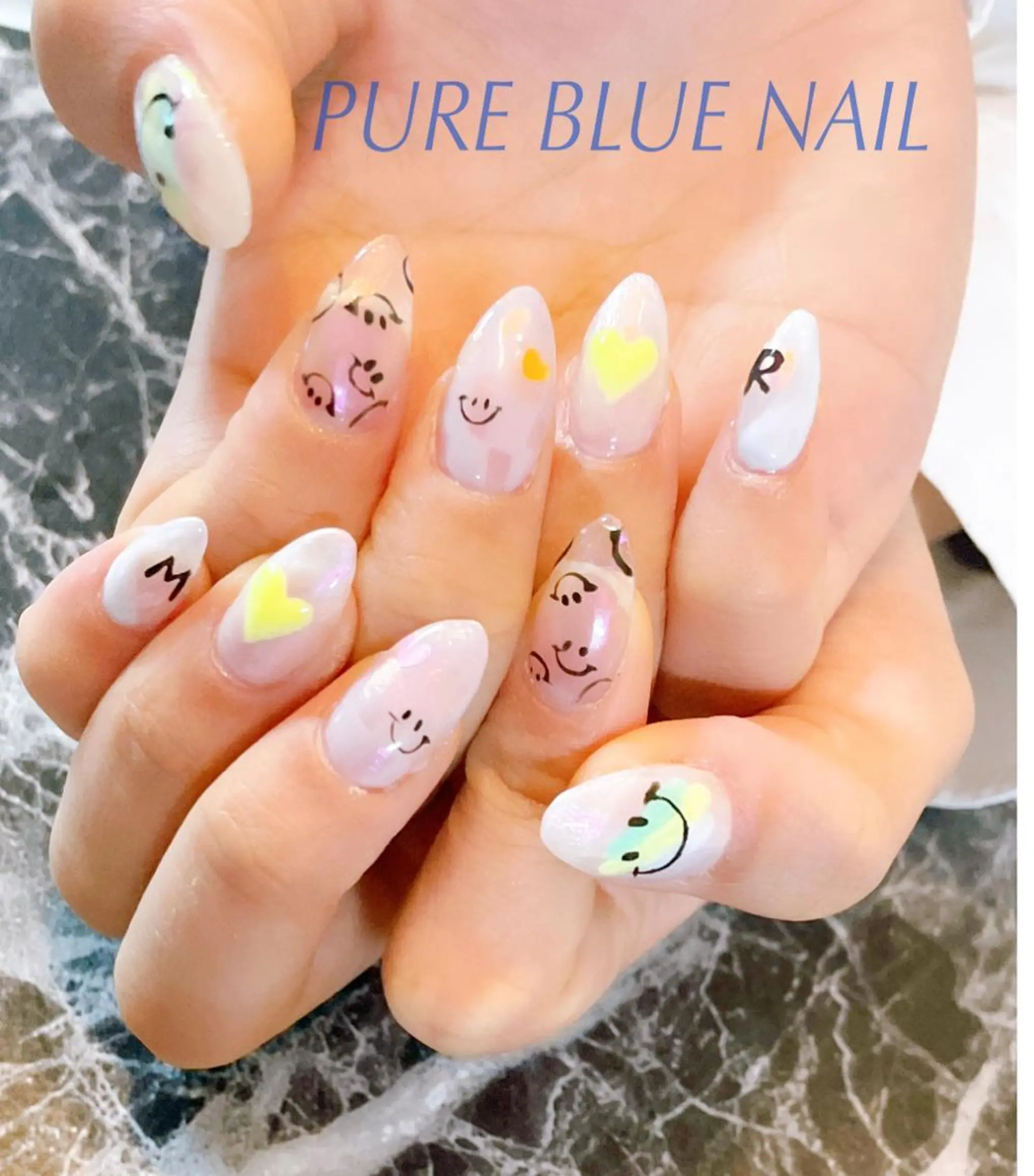 ネイル PURE BLUE  NAIL所属・PURE BLUE NAILのネイルデザイン