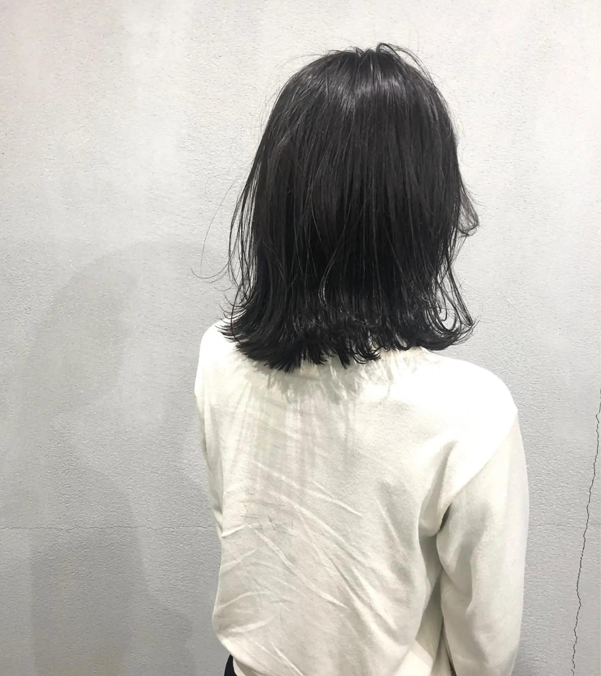 ミディアム カラー 切りっぱなしボブ グレージュ オリーブグレージュ オリーブグレー ボブ カット ヘアカラー トリートメント ボブ/ショート/ 白髪染め/メンズ葛西のヘアスタイル