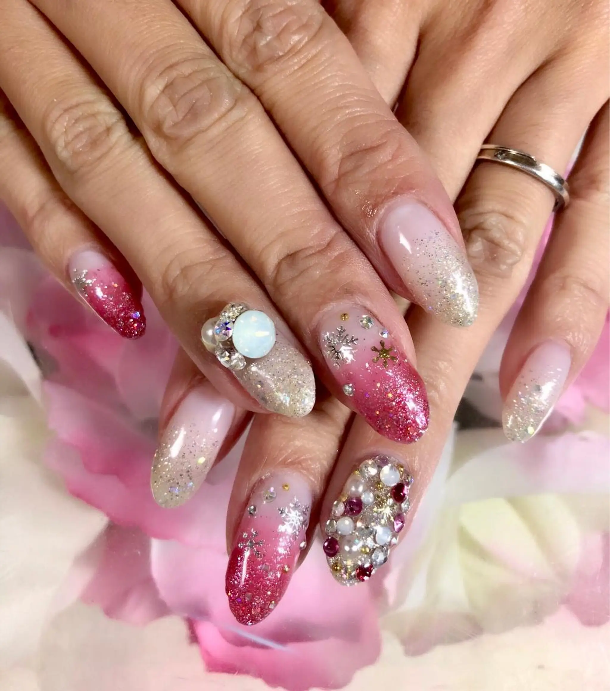 ネイル キラキラネイル luana nailのネイルデザイン