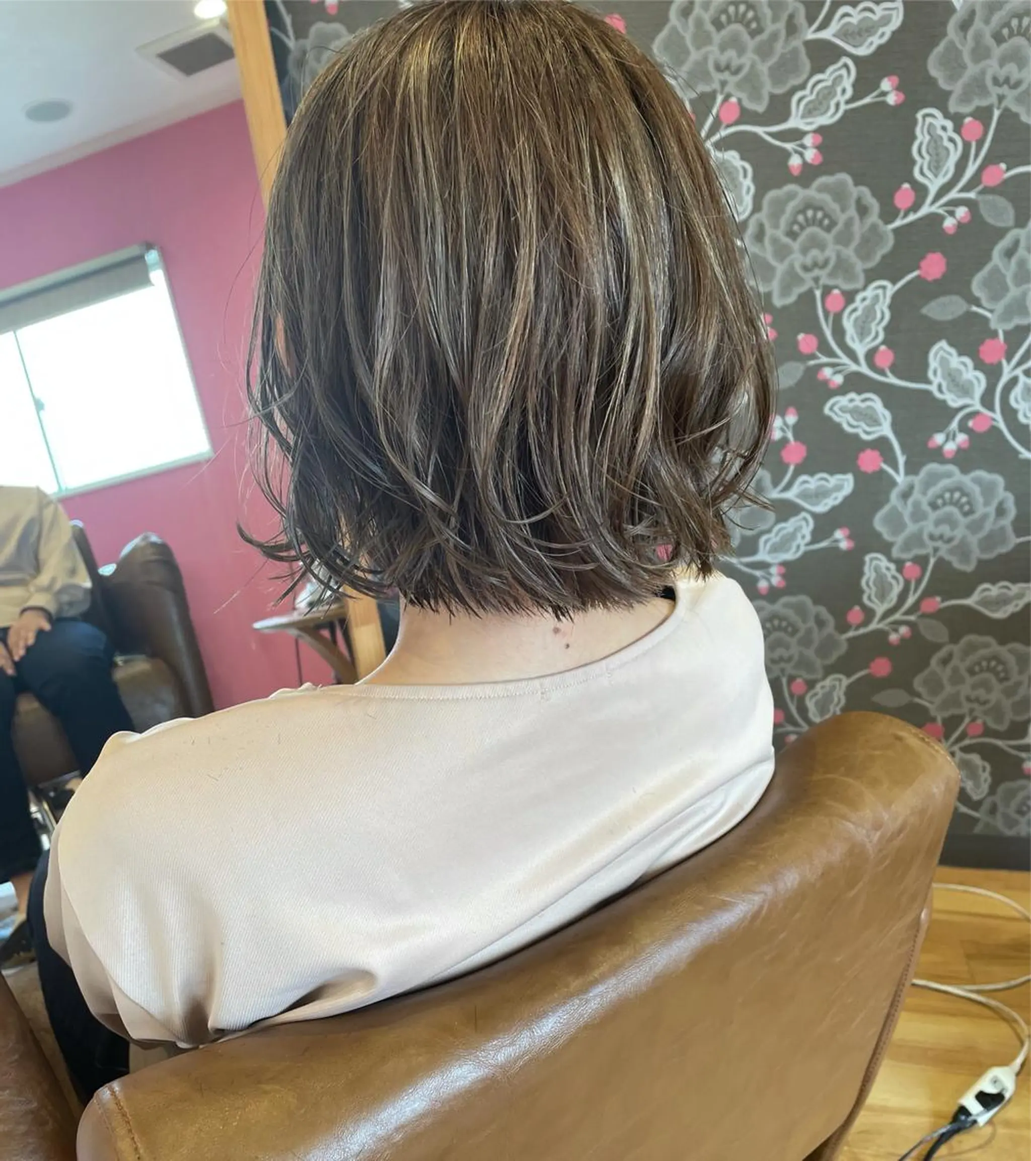 ミディアム カラー ヘアアレンジ ベージュカラー ハイライトカラー ボブ ハイライト カット ヘアカラー トリートメント ヘッドスパ 北九州美容室 🕊️わかな✂︎のヘアスタイル