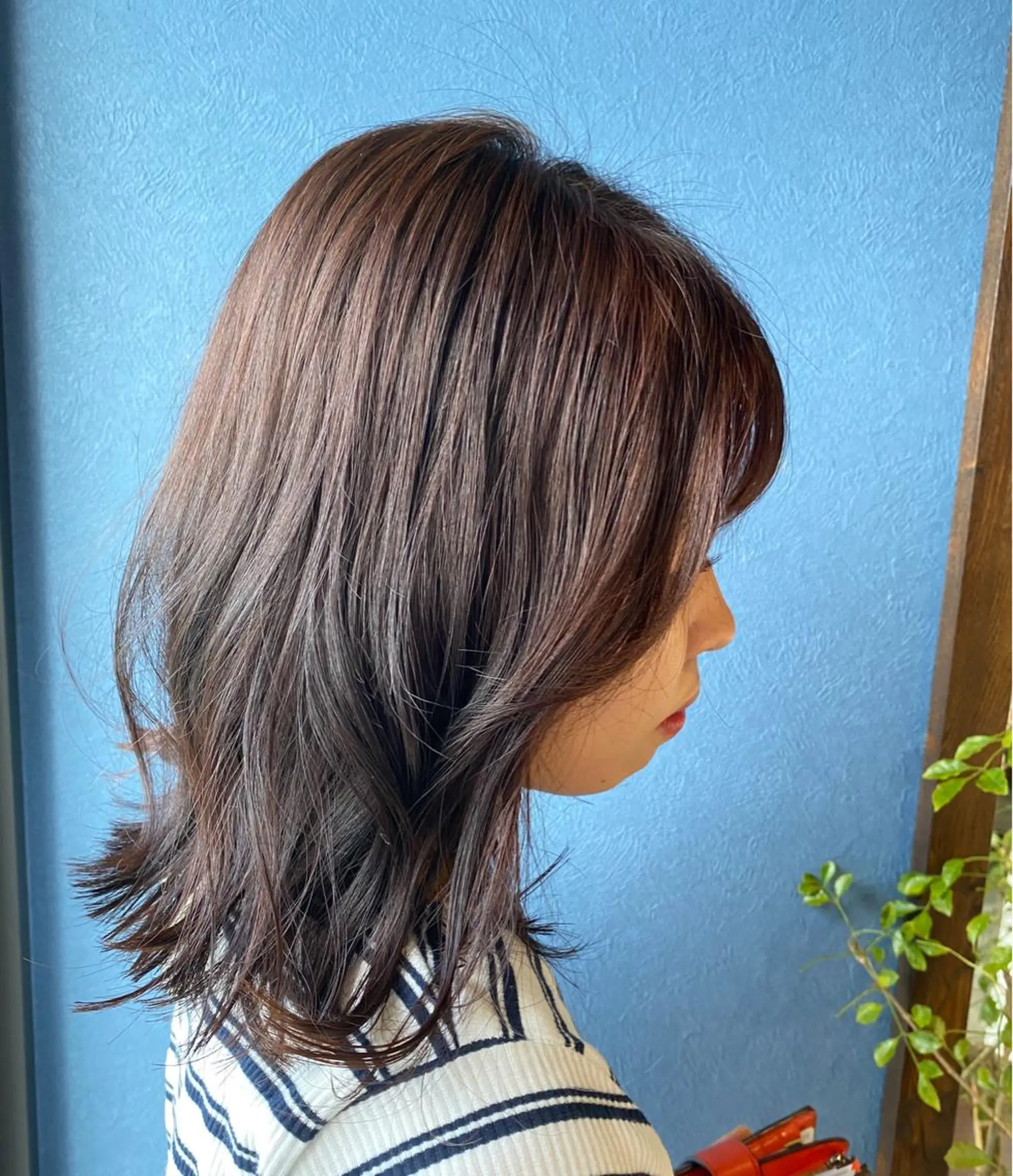 ミディアム ボブレイヤー ピンクブラウン ボブ レイヤーカット カット ヘアカラー 大内 郁のヘアスタイル