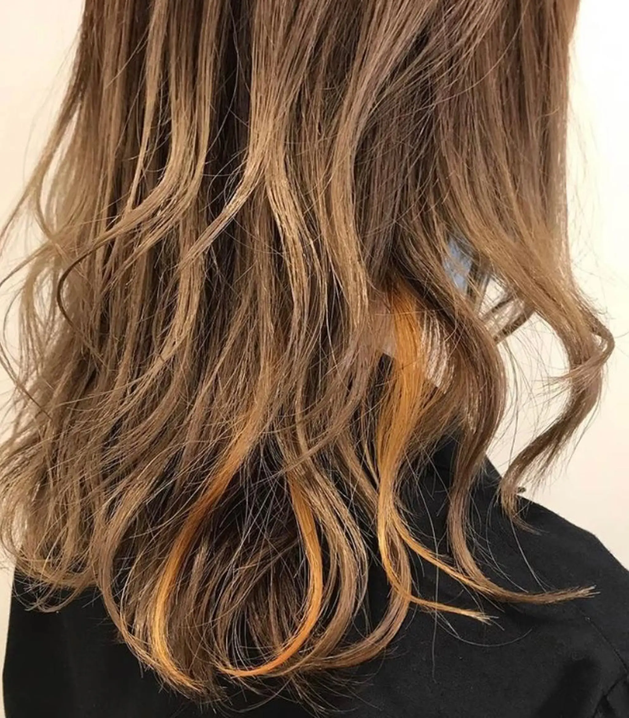 セミロング カラー イヤリングカラー インナーカラー NATSUKI 🌙のヘアスタイル