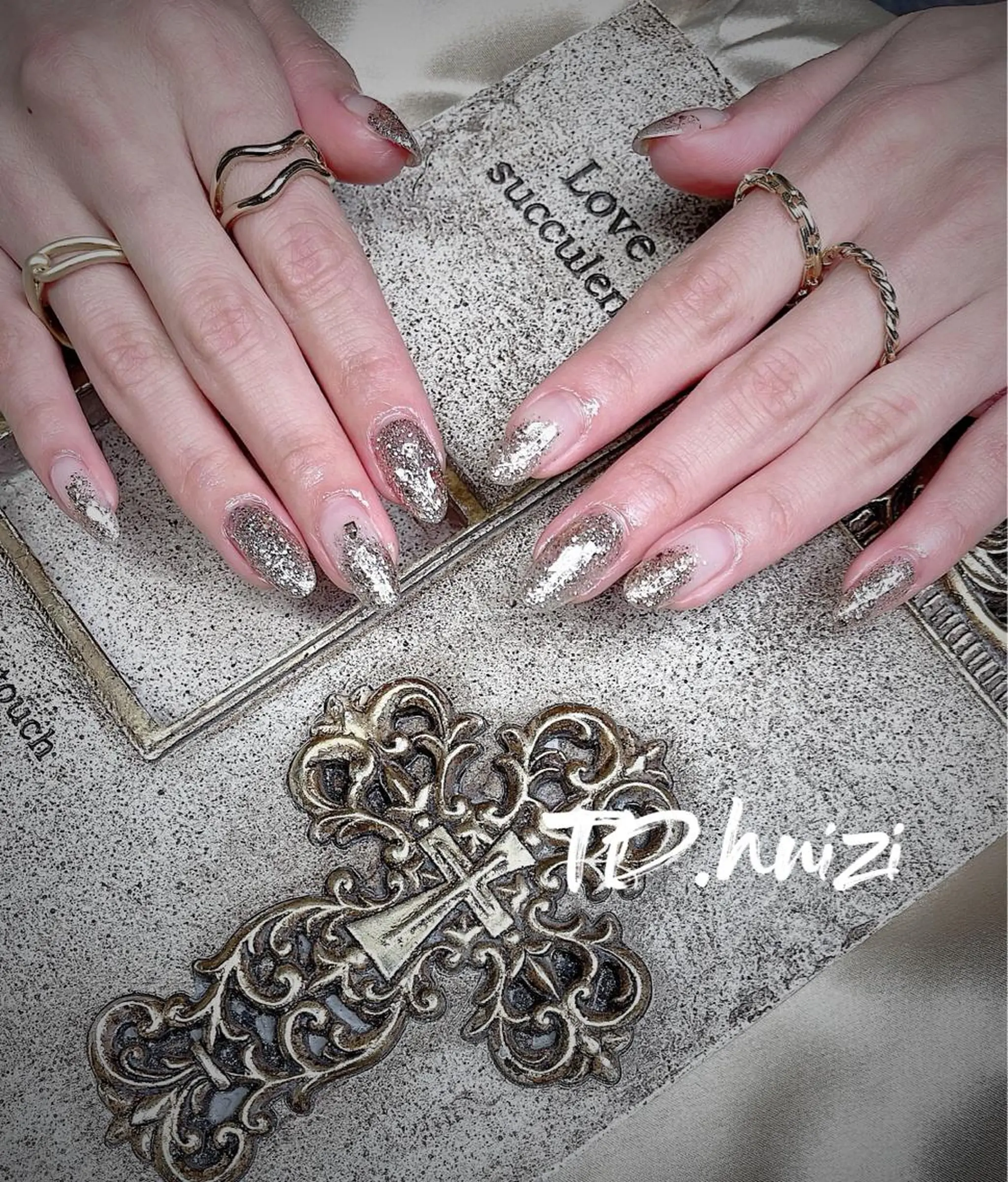 ミディアム めぐみのネイルサロン 惠のネイルデザイン