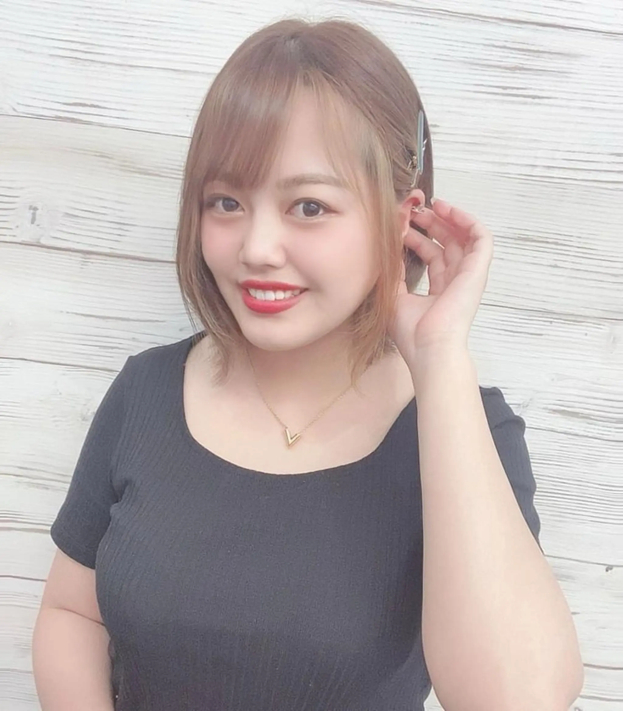 ショート カラー ヘアアレンジ ショートボブ 編み込みエクステ シールエクステ バレイヤージュ 透明感カラー LAVENDIA Azabu所属・LAVENDIA 初音のヘアスタイル