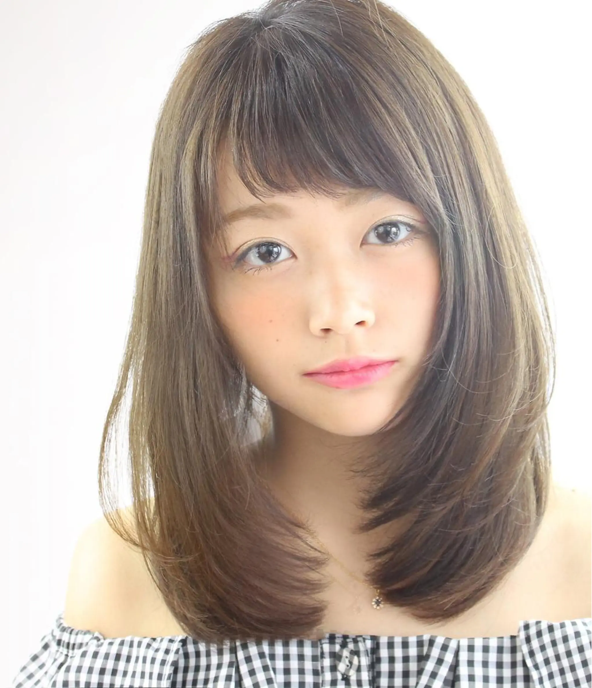 ミディアム セミロング カラー calon hair所属・men's calonのエステ・リラクイメージ