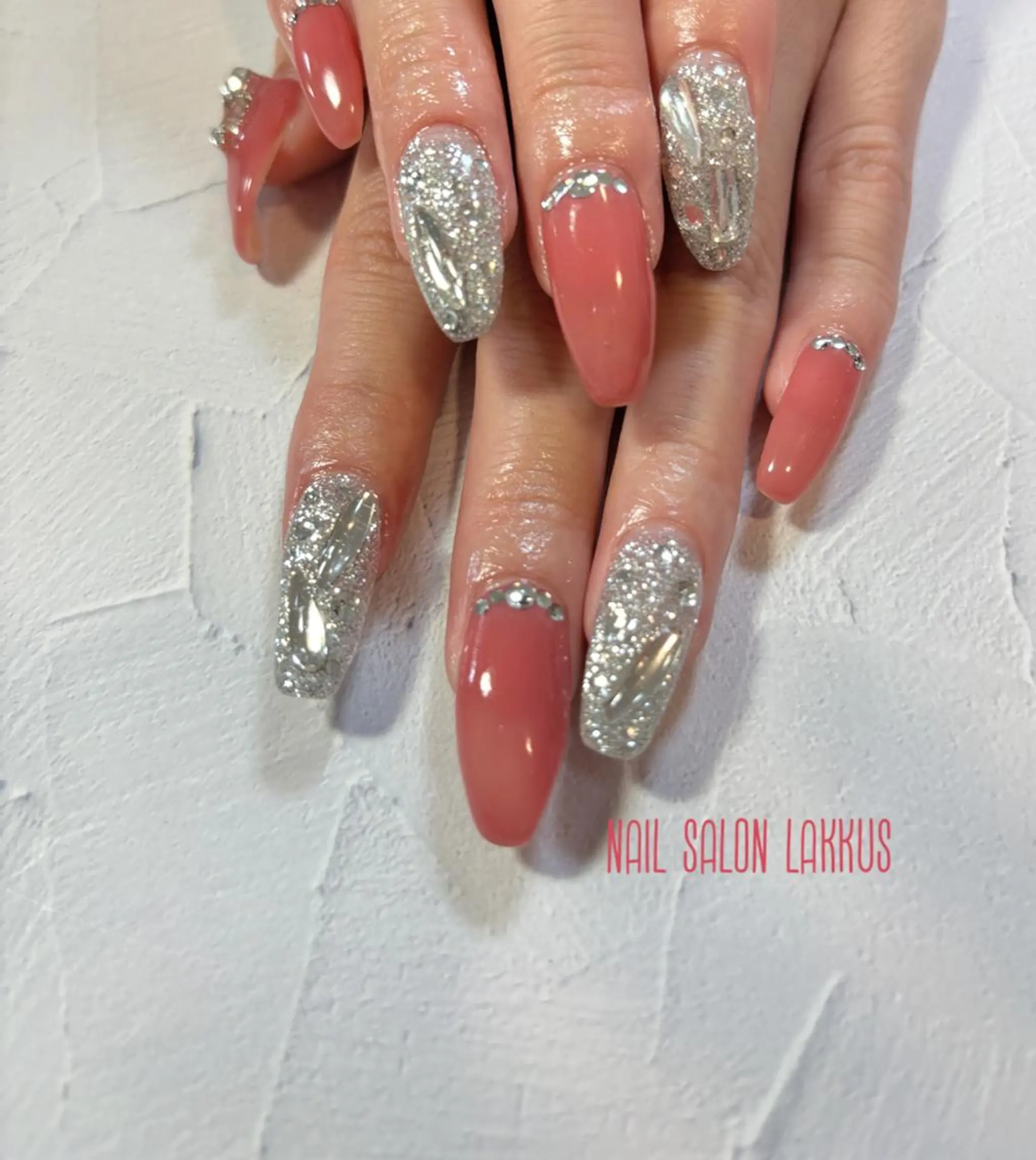 ネイル ハンドネイル Lakkus T－Mのネイルデザイン