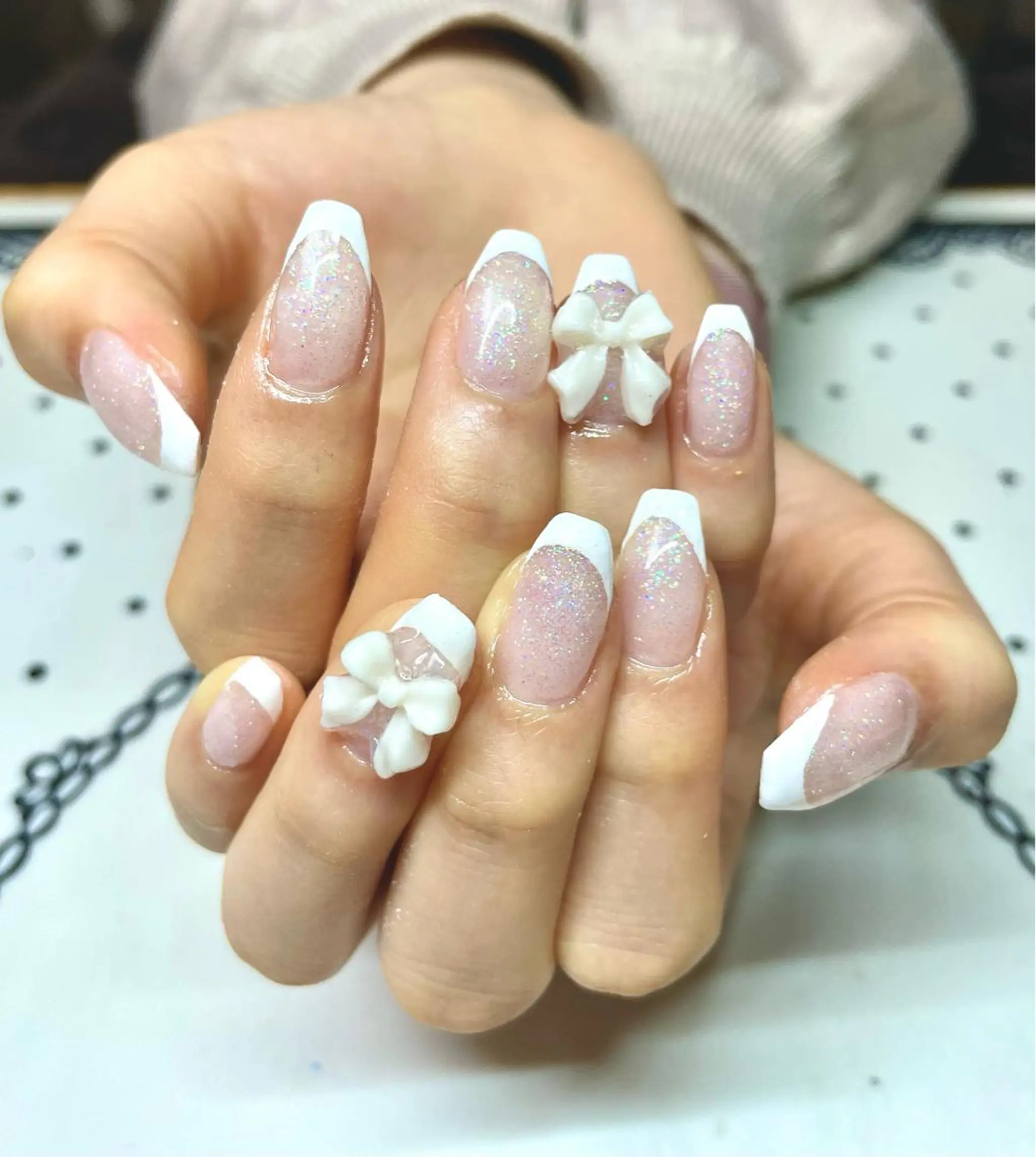 ネイル 持ち込み リボン ハンドネイル nailsalon sugarr所属・nailist cocoのネイルデザイン