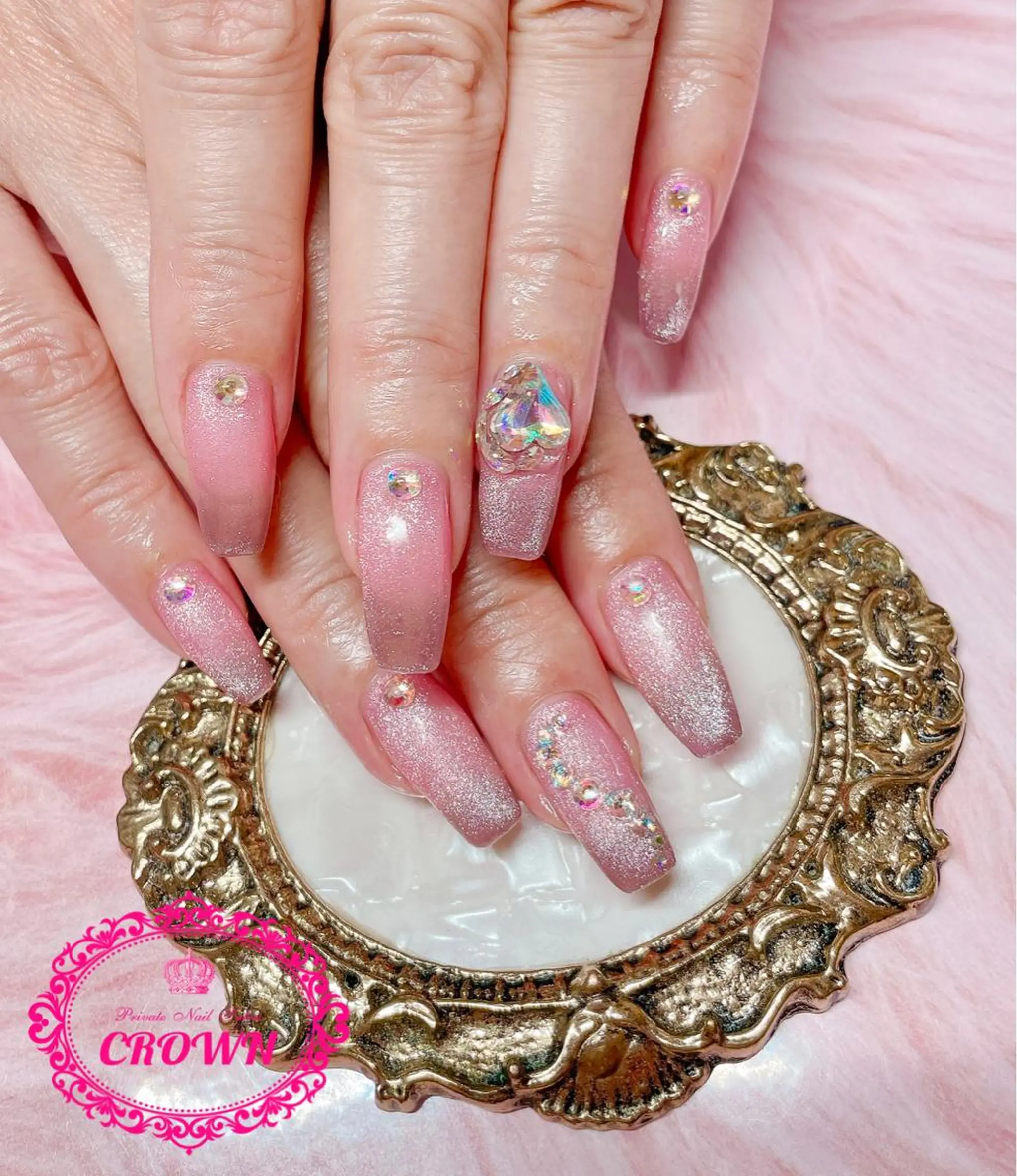 ネイル CROWN プライベートサロンのネイルデザイン