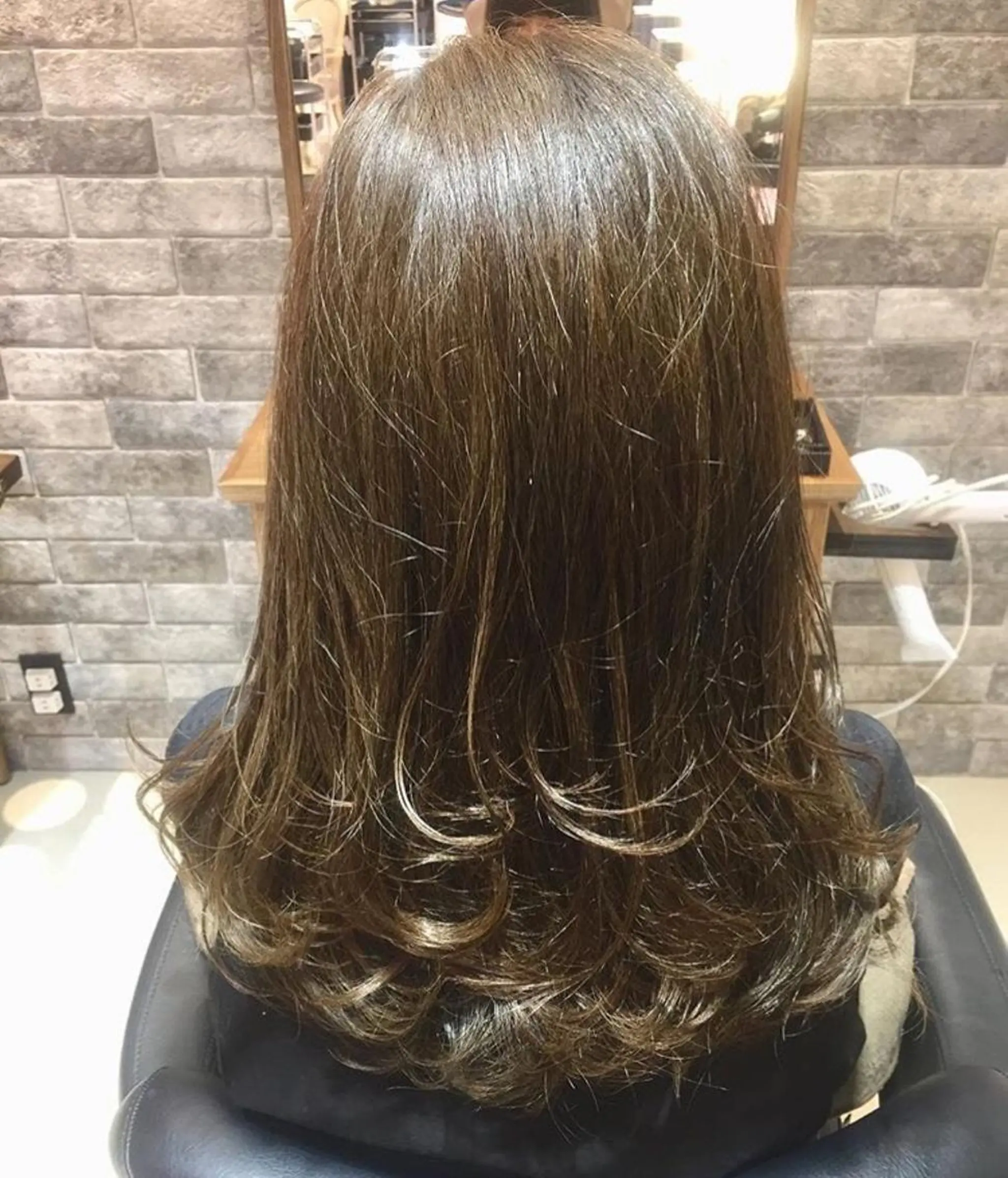 セミロング カット ヘアカラー トリートメント 所渉/韓国レイヤー /ウルフカットのヘアスタイル