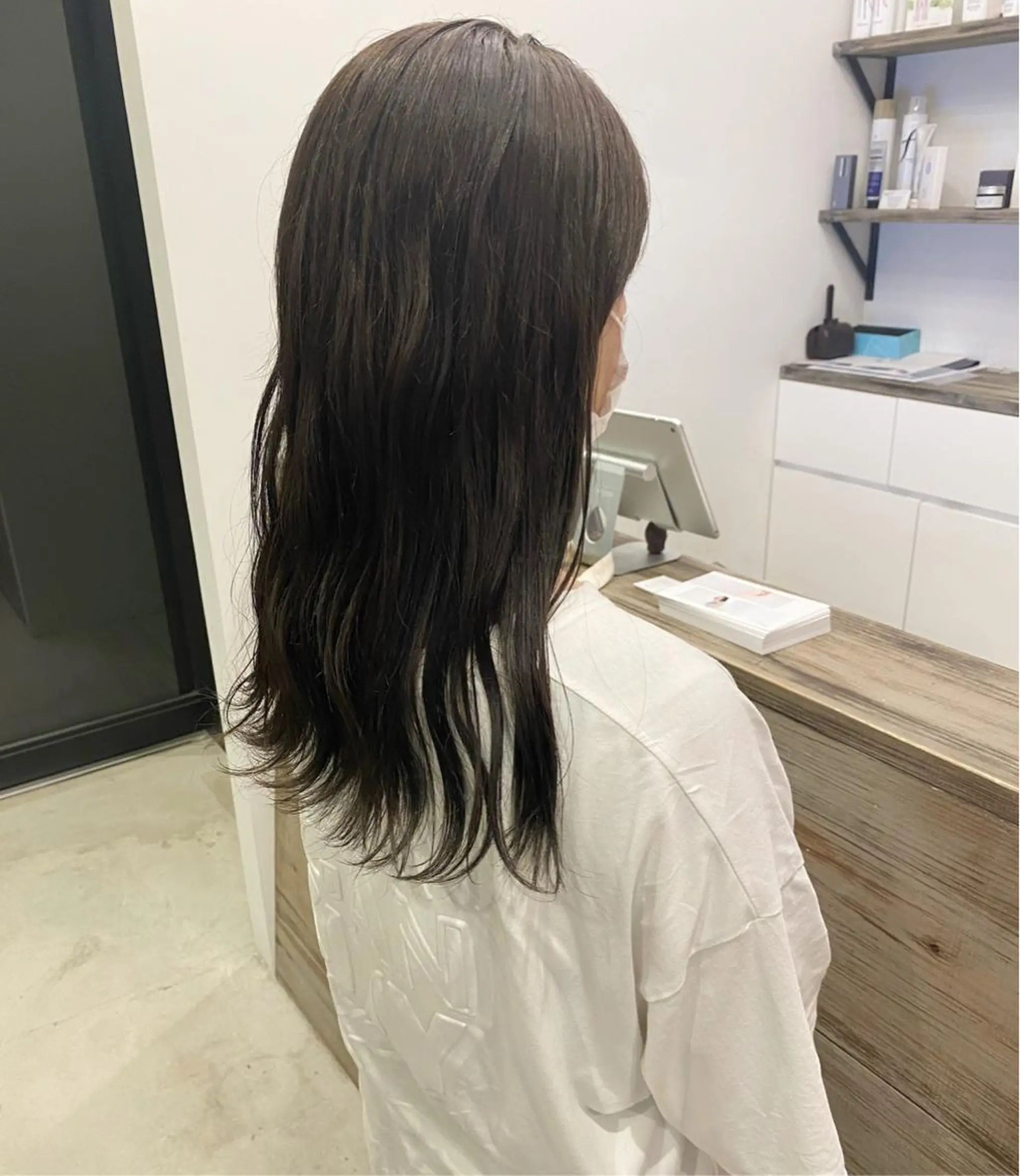 ロング カラー 鈴木 美紅のヘアスタイル