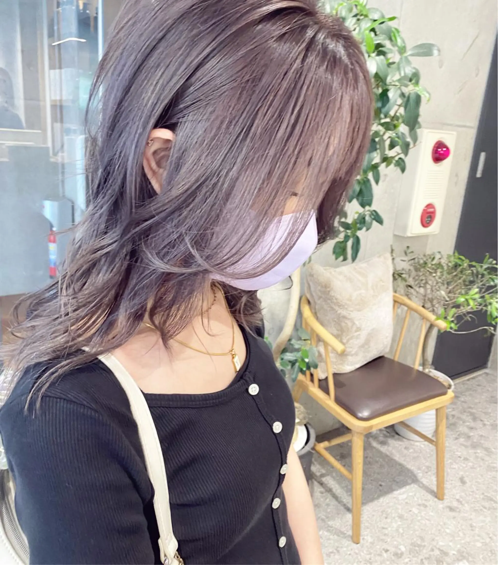 ロング カラー グレージュ ラベンダーカラー ラベンダーグレージュ ラベンダーグレー ヘアカラー トリートメント ブリーチカラーレイヤ ーカット🦋annaのヘアスタイル