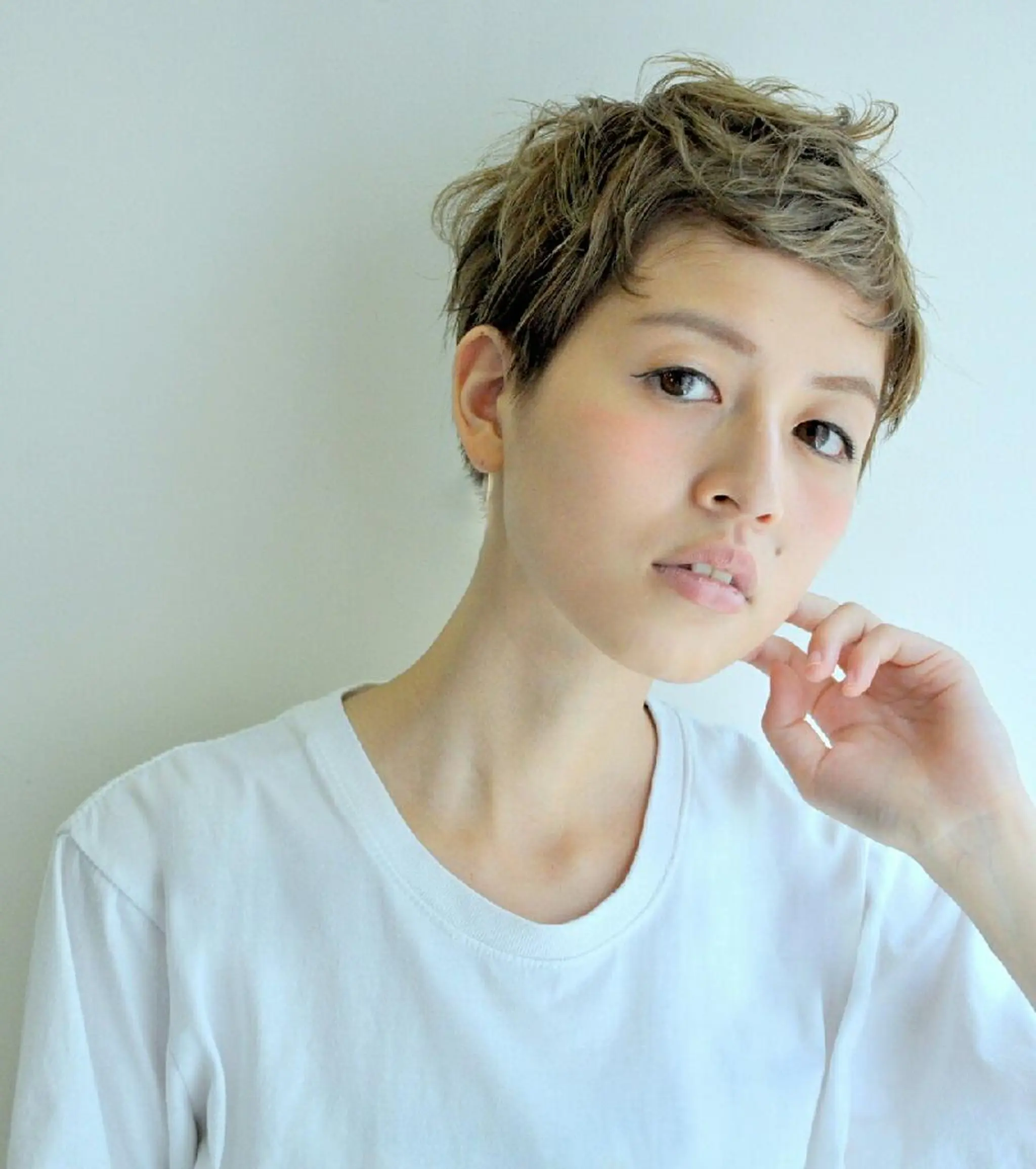 ショート ミディアム カラー パーマ セミロング OKAMOTO SUSUMUのヘアスタイル