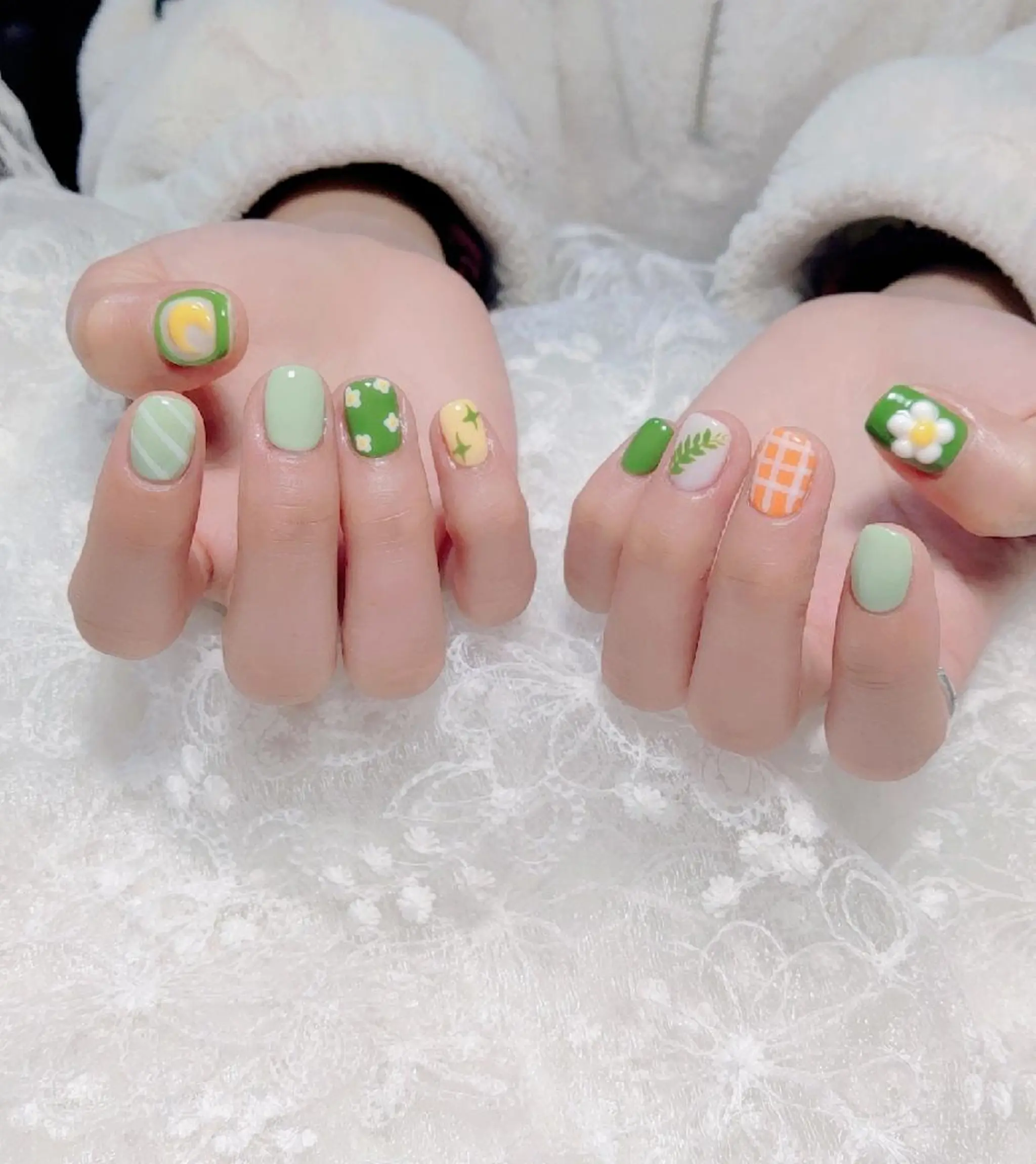 ネイル ハンドネイル E·U·B ネイル所属・横浜市中区曙町 E·U·Bネイルのネイルデザイン