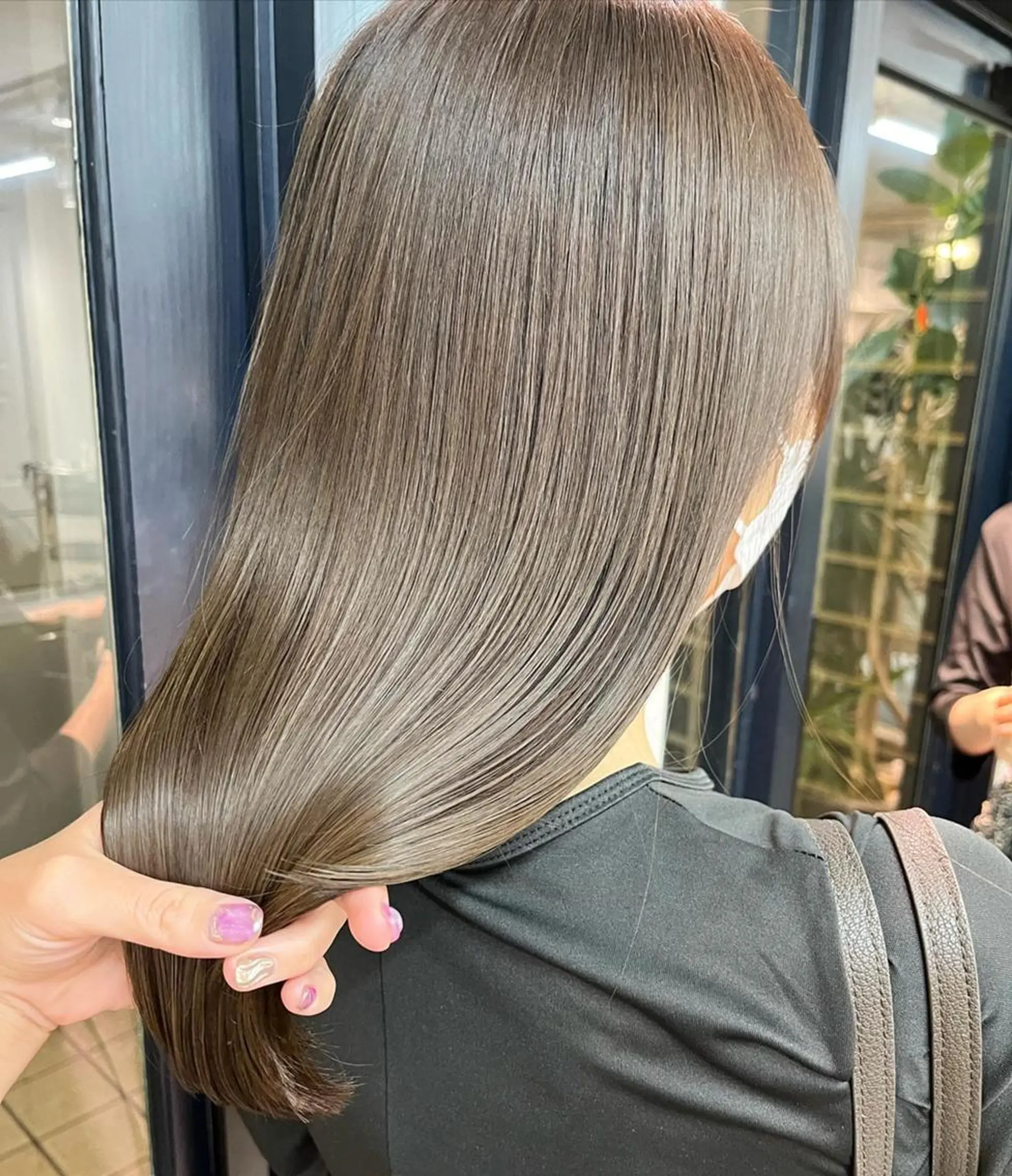 ミディアム カラー ヘアアレンジ ベージュカラー グレージュ ハイライトカラー ミルクティーベージュ オリーブグレージュ 韓国/髪質改善💘 櫻井かれんのヘアスタイル
